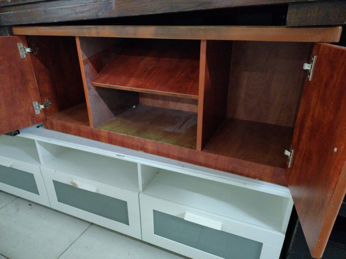 TV Stand with Cabinet Storage 3