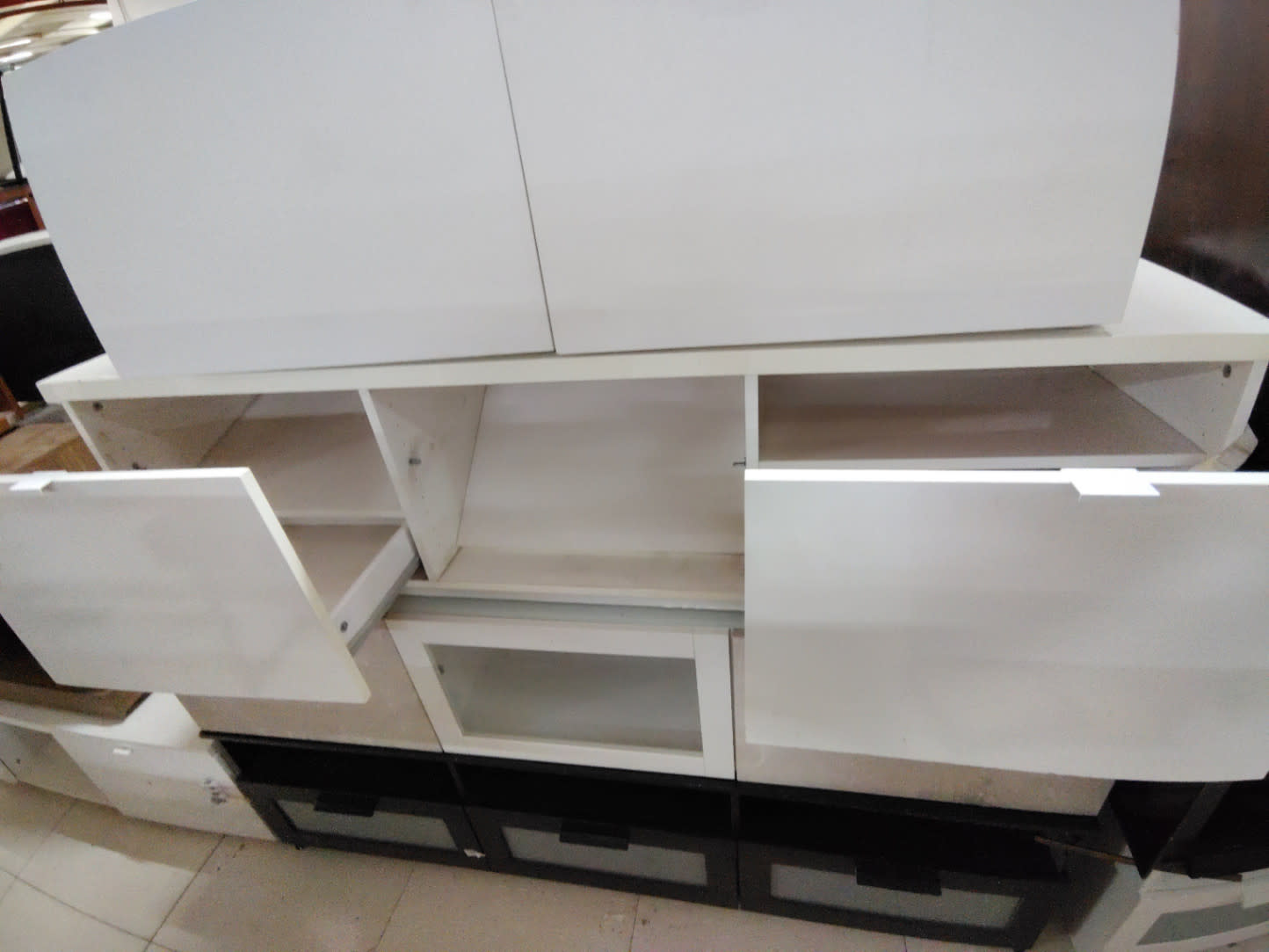 TV Stand with Cabinet Storage 3