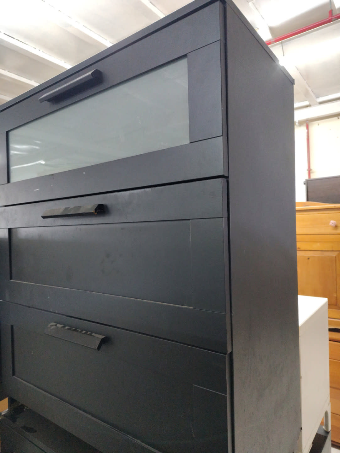 Chest of Drawers with Glass-Front Top Drawer 2
