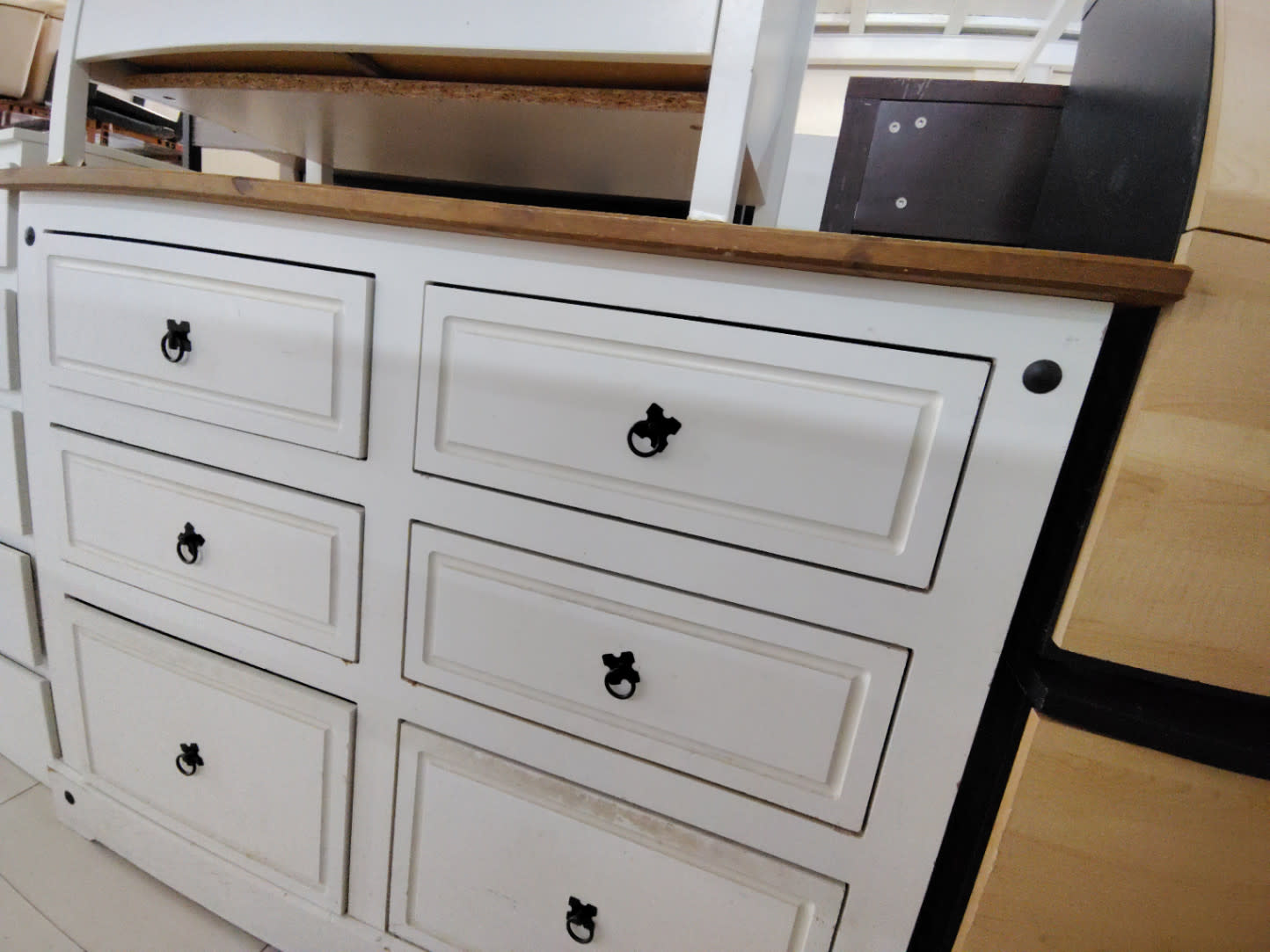 6-Drawer Dresser