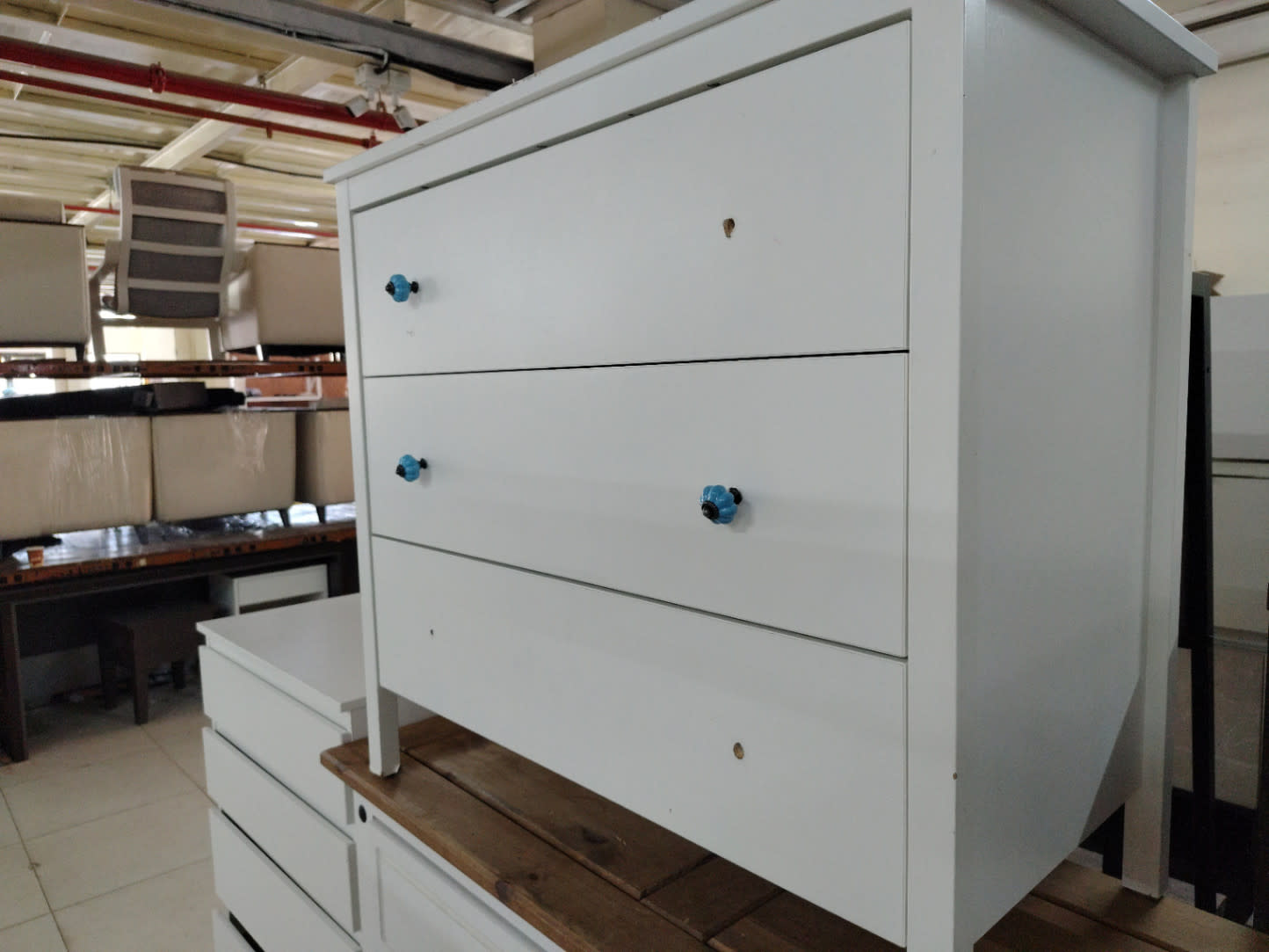 3-Drawer Dresser 3