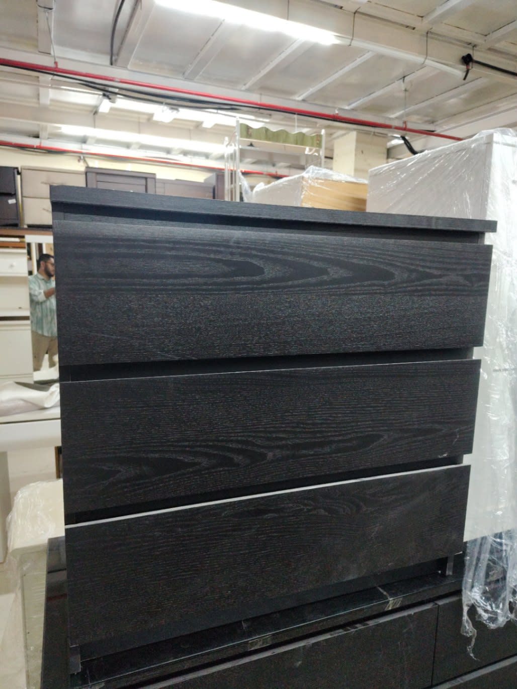 4-Drawer Chest of Drawers