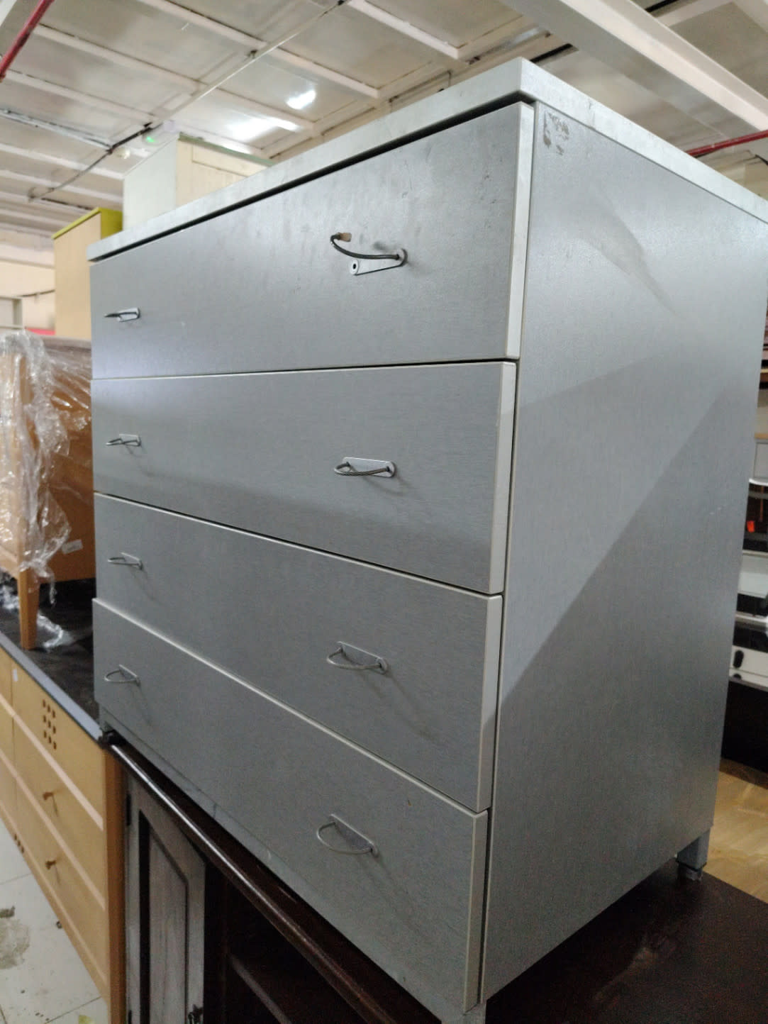 4-Drawer Dresser 2