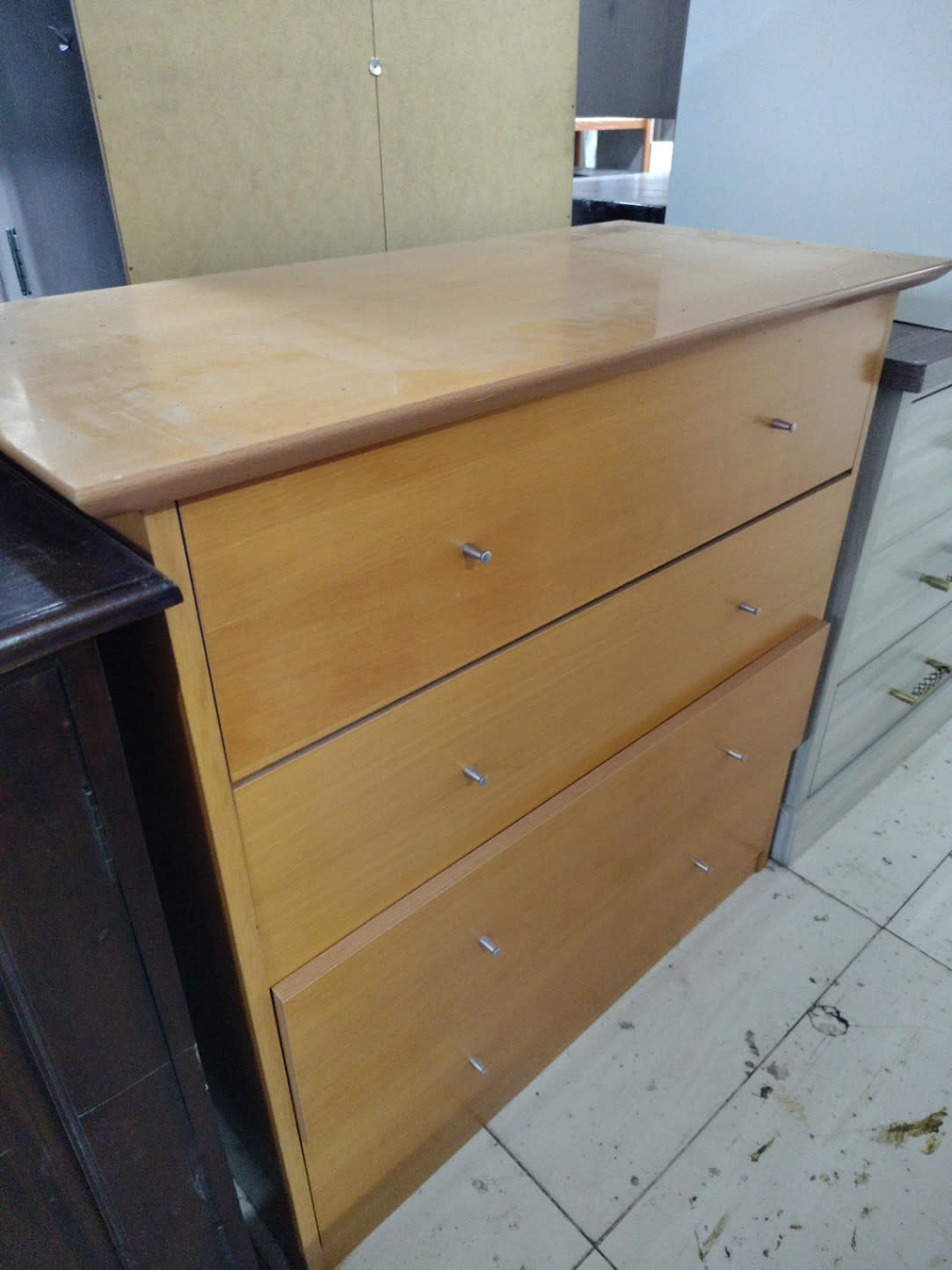 4-Drawer Dresser 2