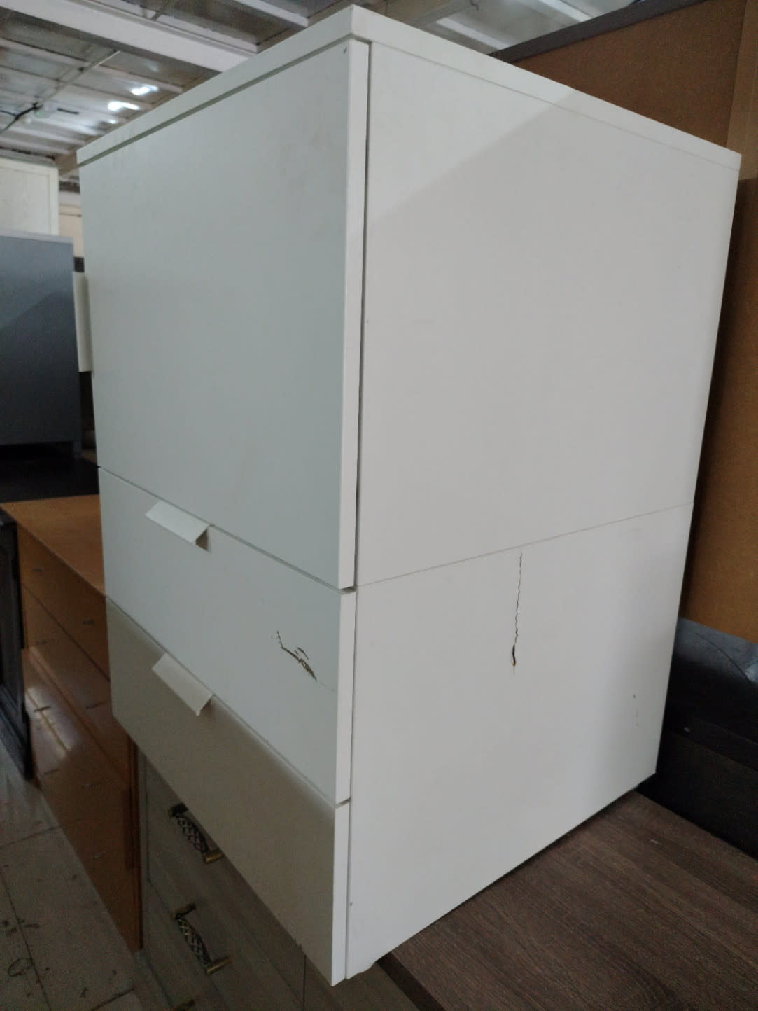 2-Door Wardrobe with Drawers 2