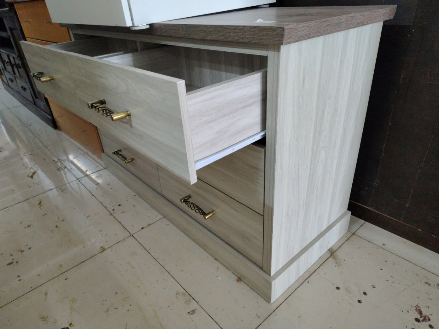 6-Drawer Double Dresser 3
