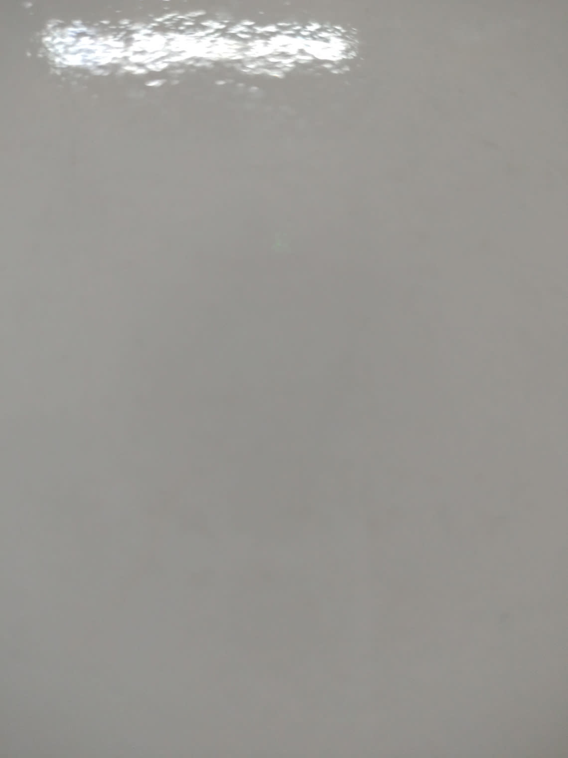 Bufaisal barcode label photo — barcode unreadable for used white 5-drawer chest of drawers