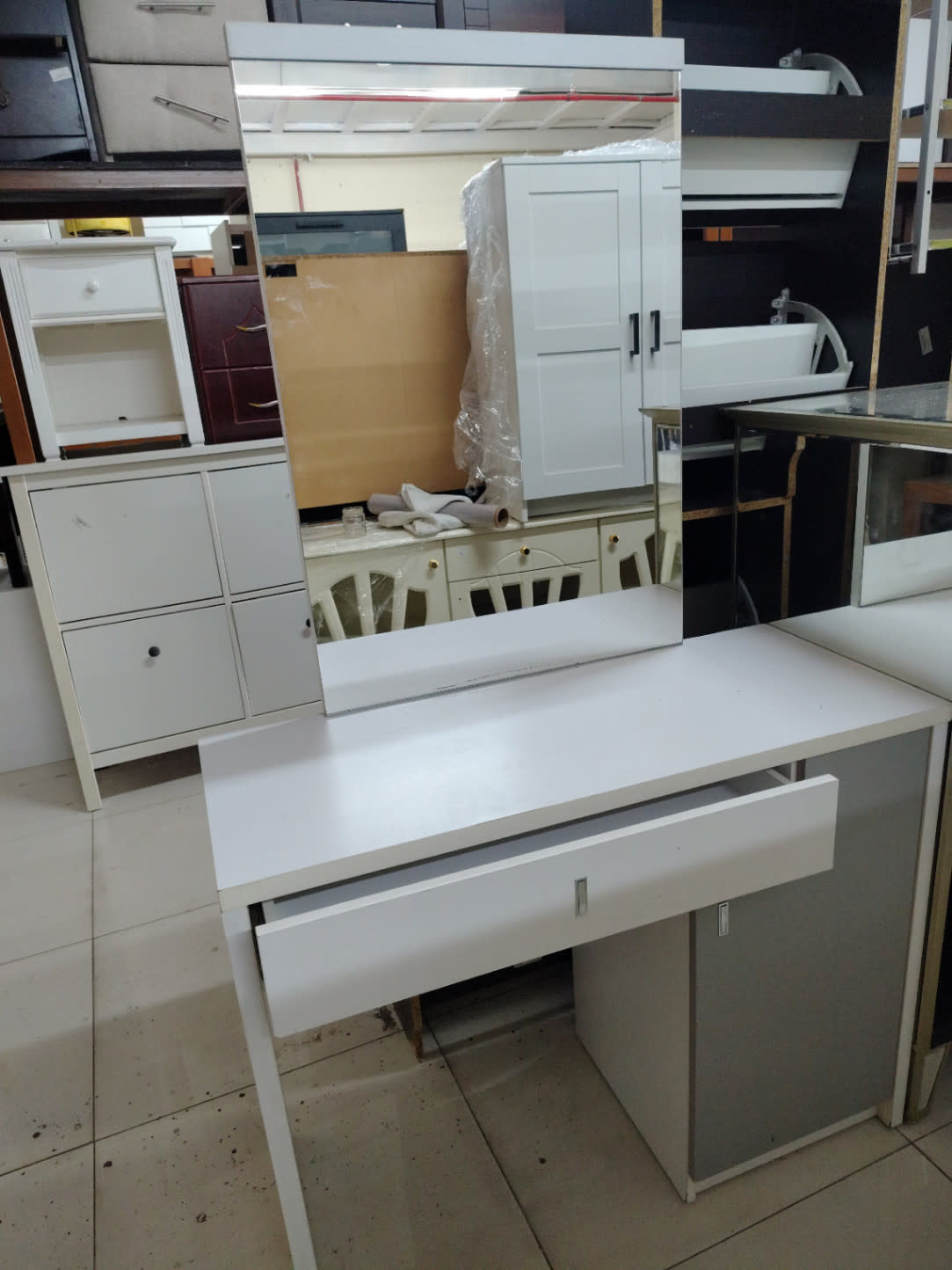 Dressing Table with Mirror and Storage