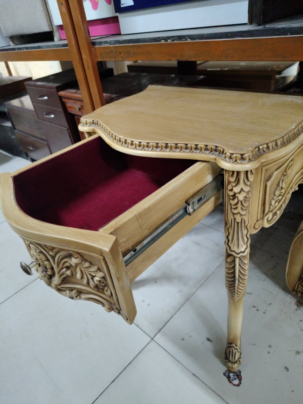 Classic Carved Nightstand with Drawer 3