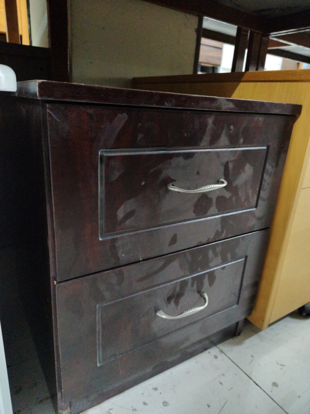 2-Drawer Nightstand 2