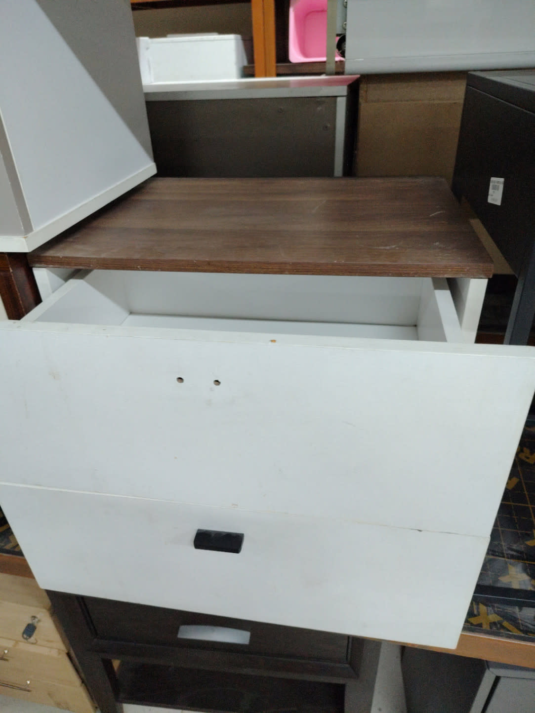 2-Drawer Nightstand 2