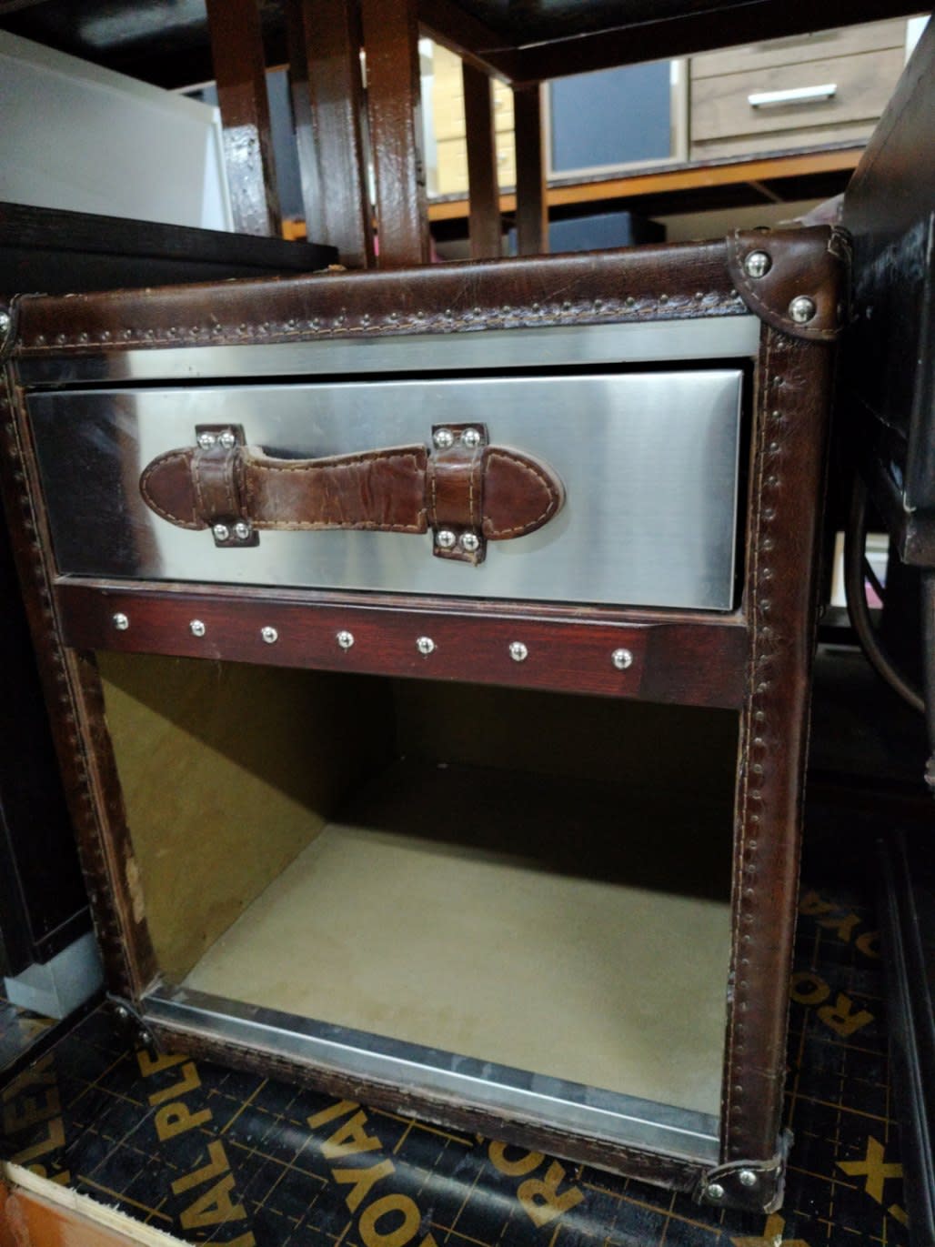 Trunk-Style Nightstand with Drawer 3