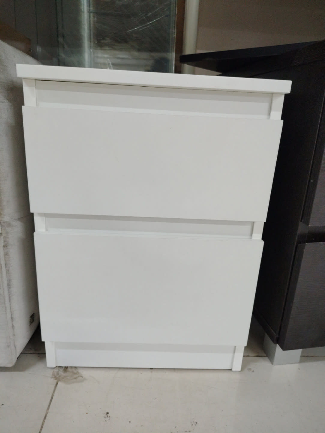 2-Drawer Bedside Table