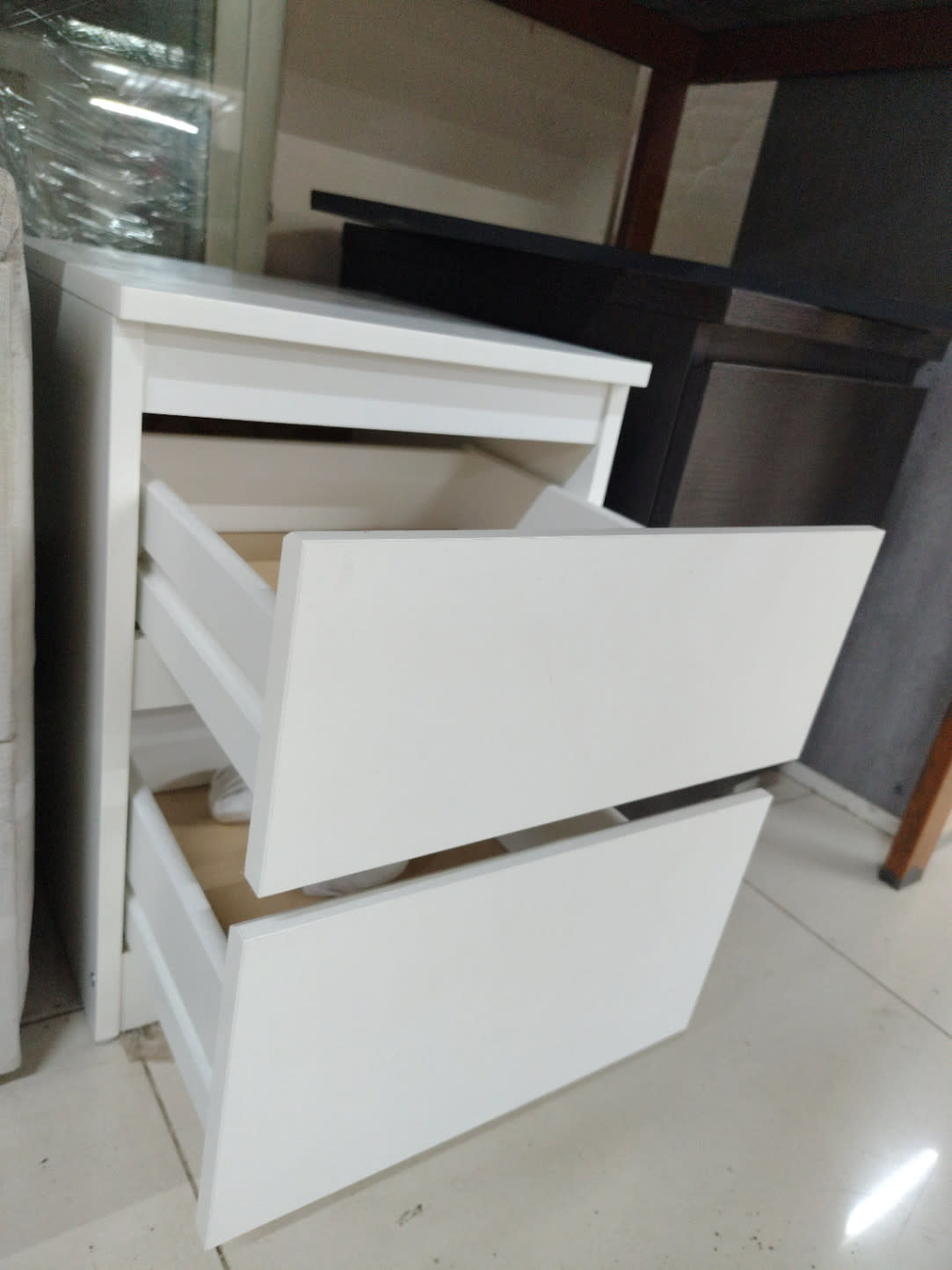 2-Drawer Bedside Table 2