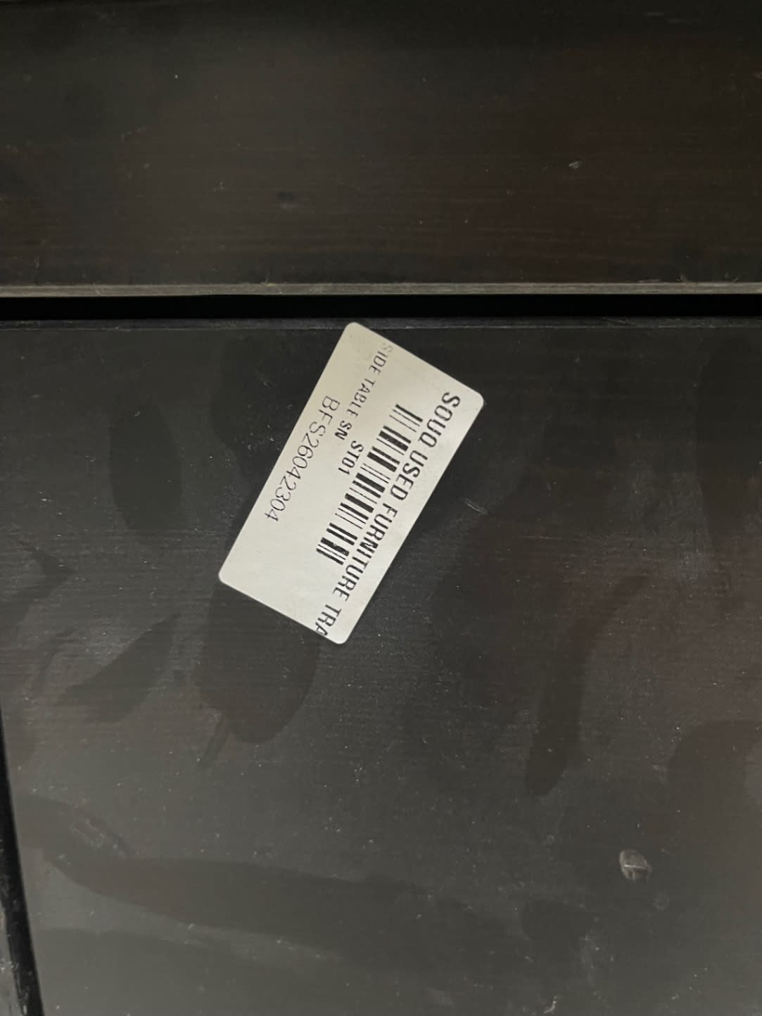 Bufaisal barcode label BFS26042304 for used black 2-drawer bedside table