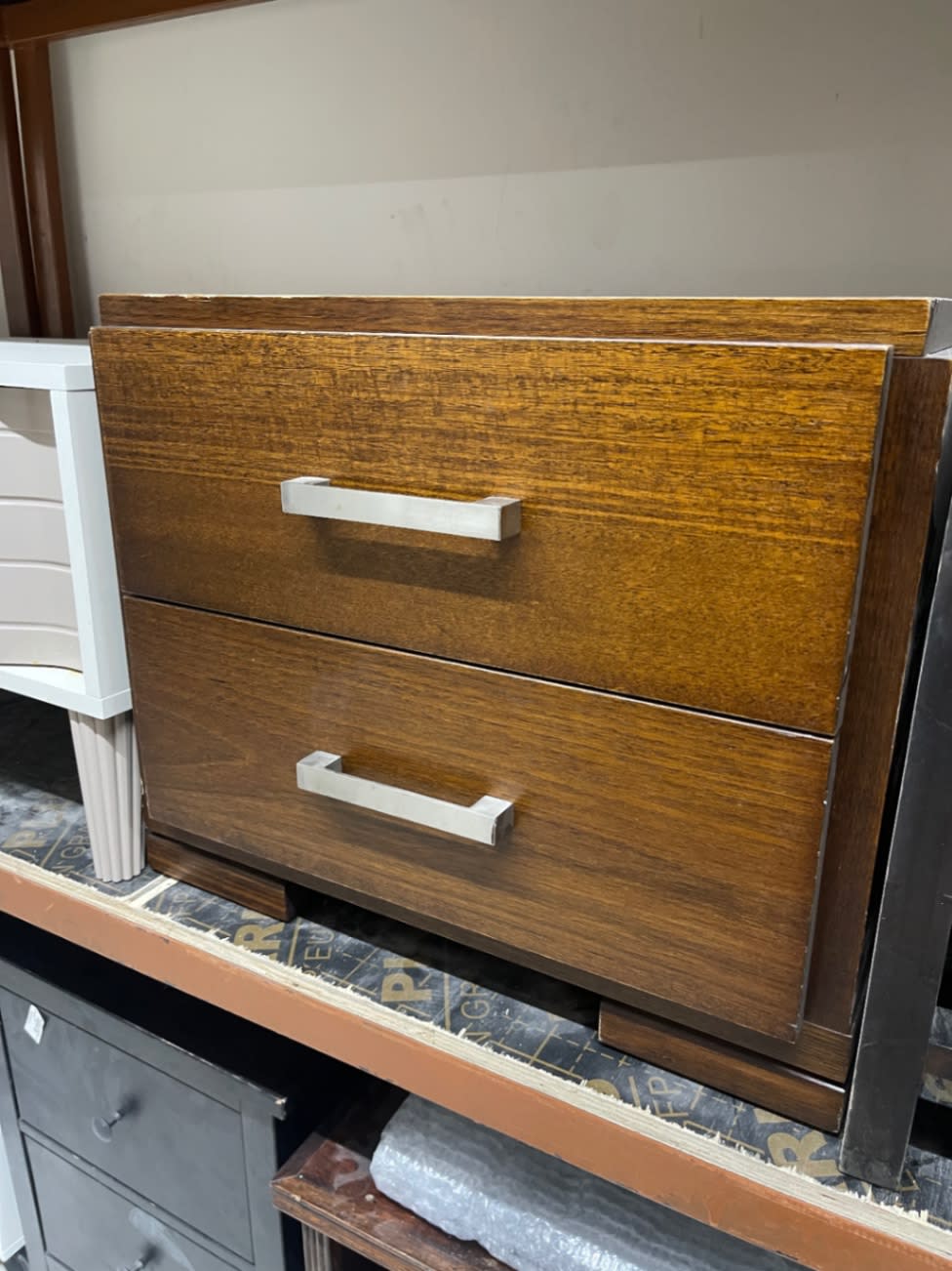 2-Drawer Bedside Table 2