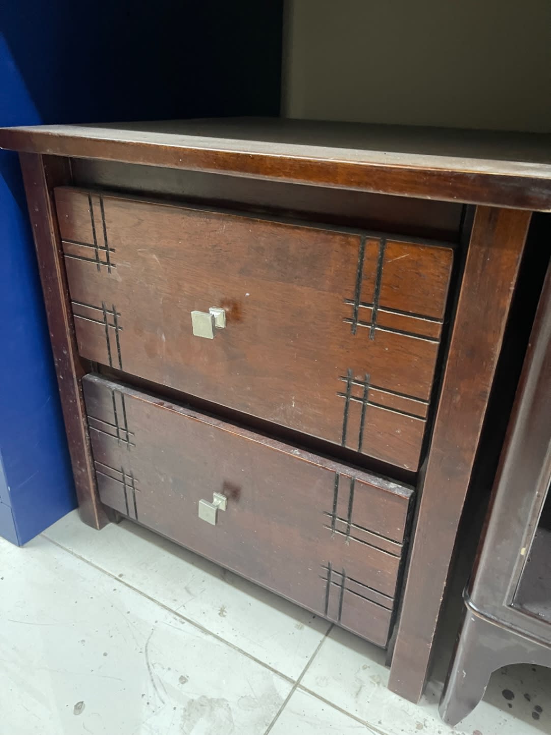 2-Drawer Wooden Nightstand 3