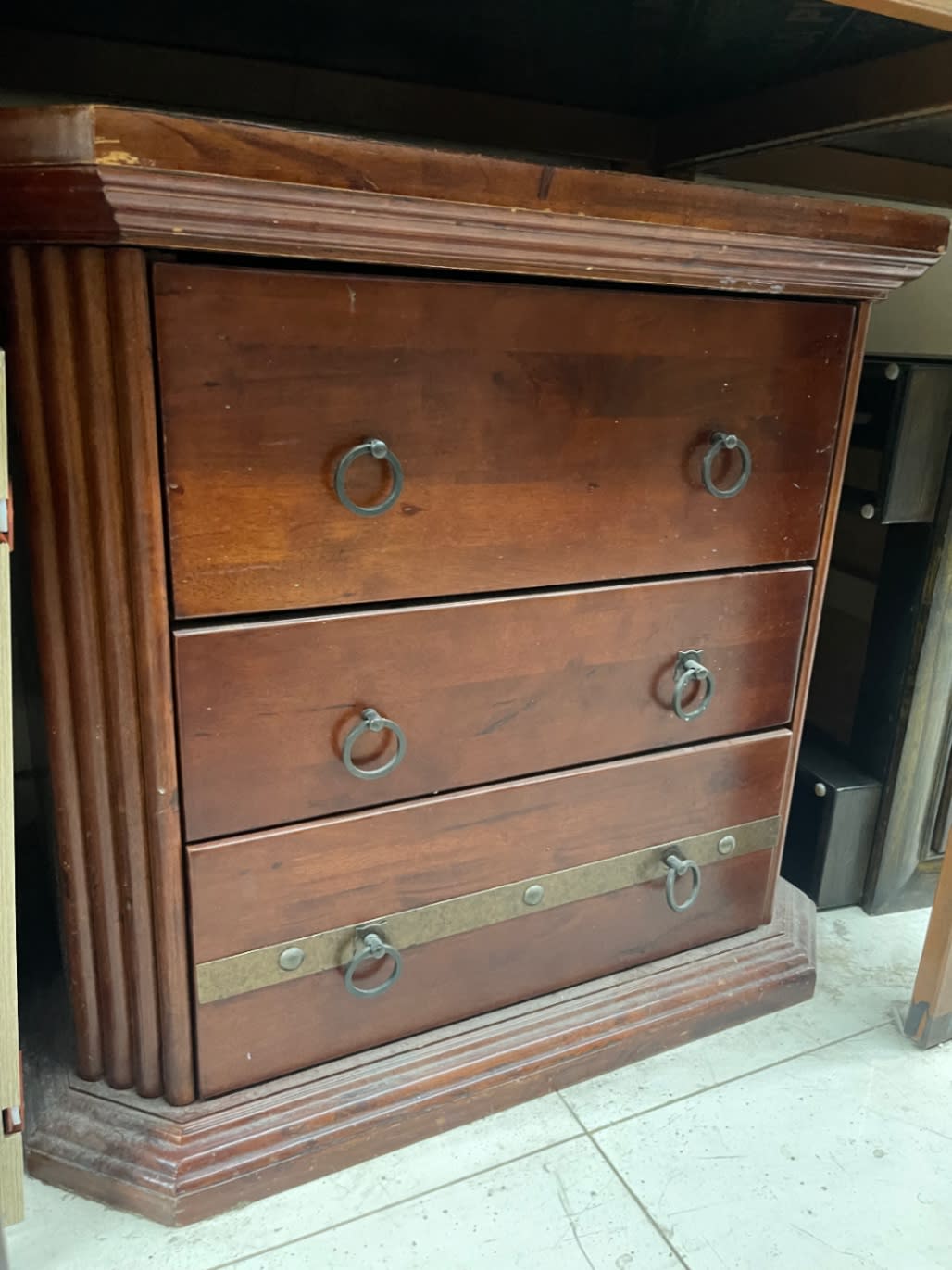 3-Drawer Chest of Drawers 2