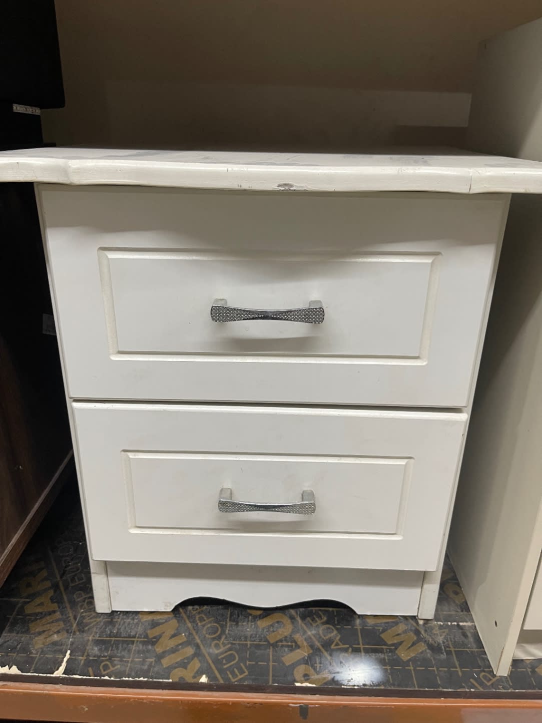 2-Drawer Nightstand