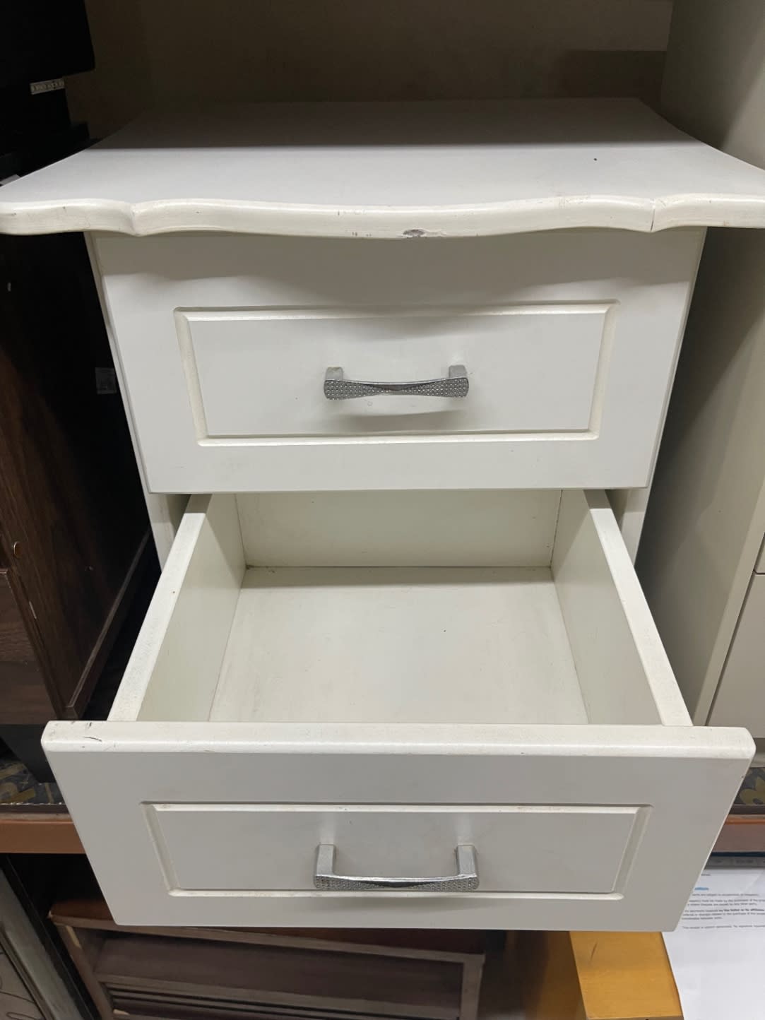2-Drawer Nightstand 2