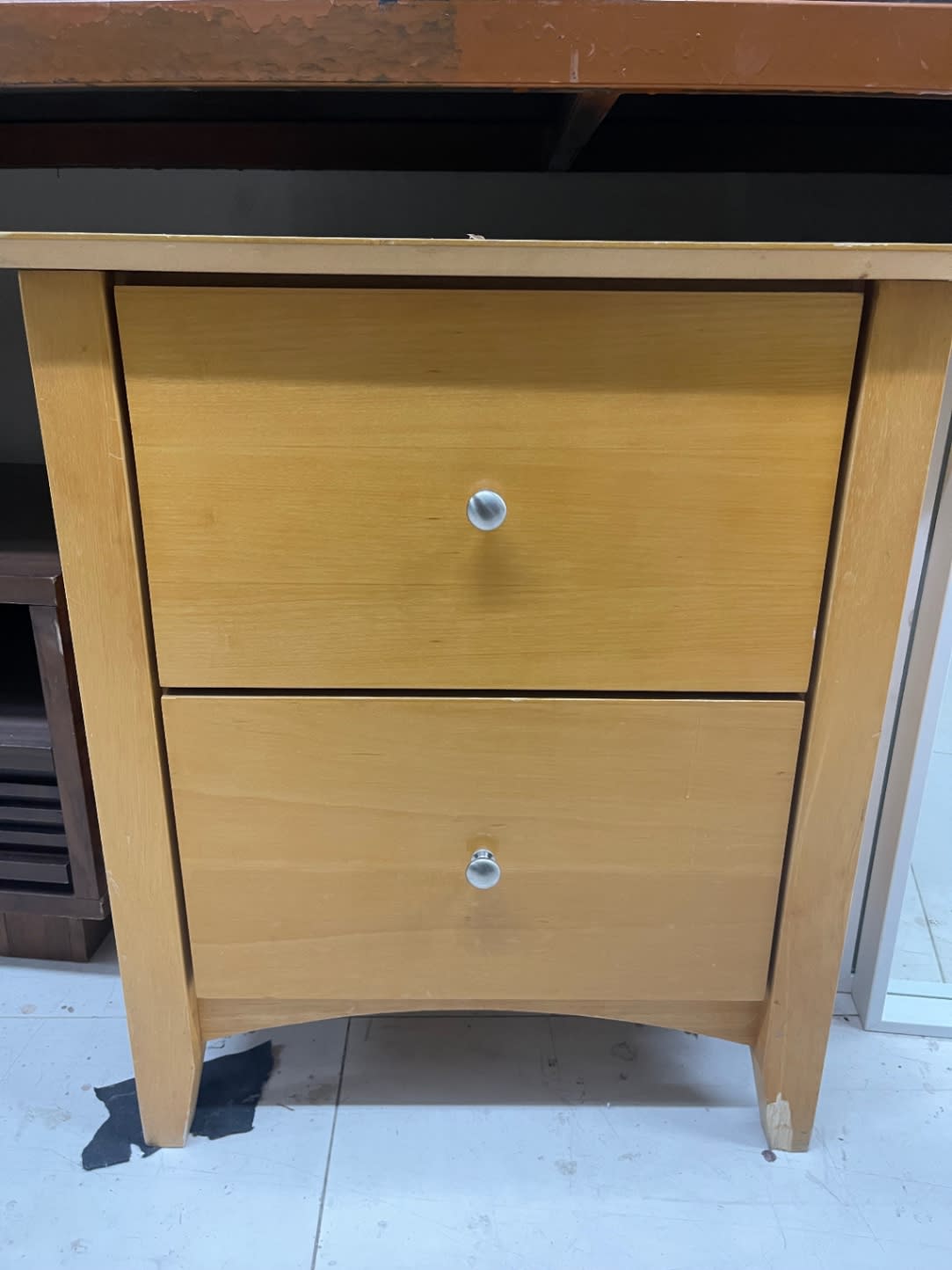 2-Drawer Nightstand