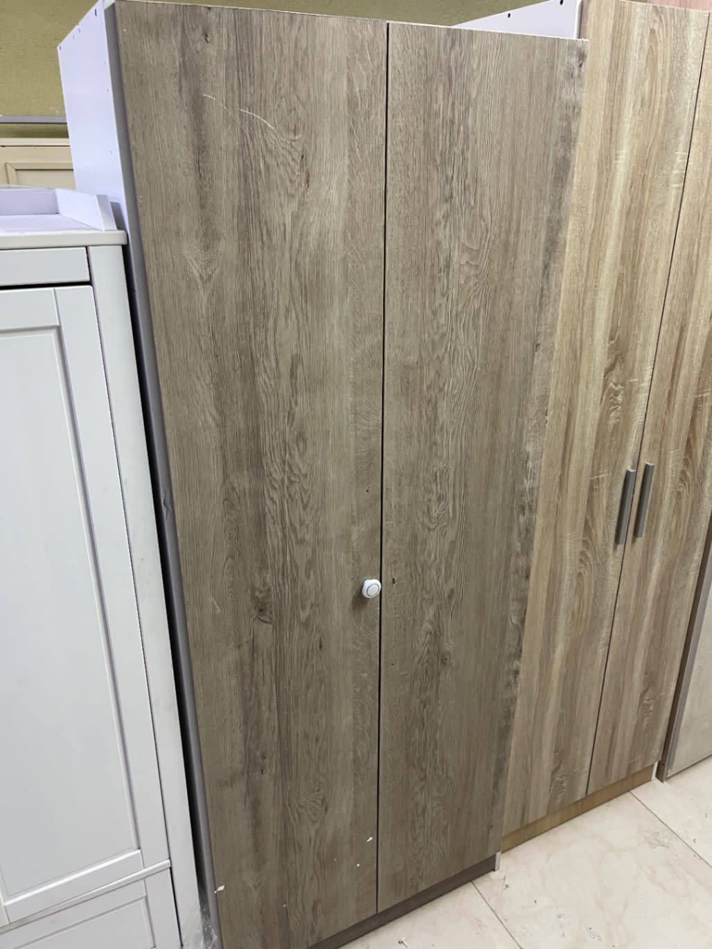 2-Door Wardrobe with Hanging Rail and Shelves