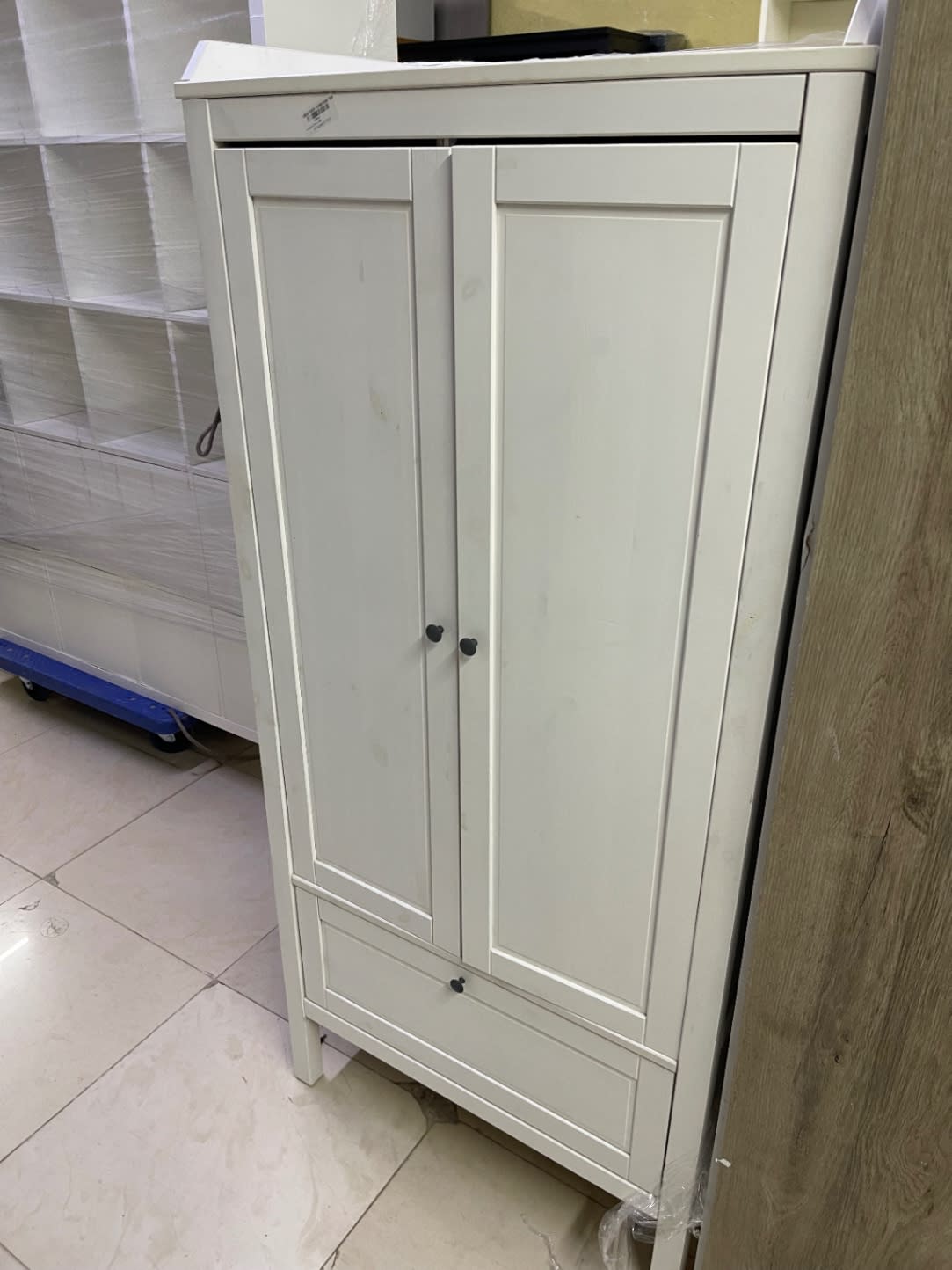 2-Door Wardrobe with Bottom Drawer 3