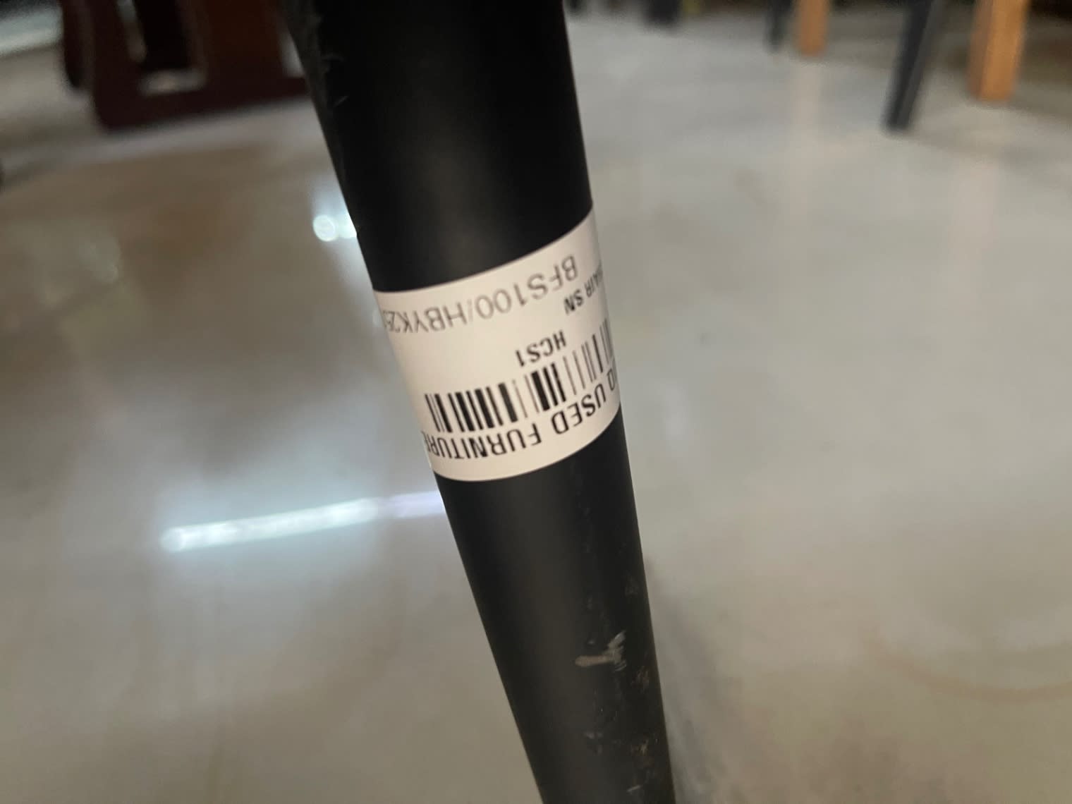 Bufaisal barcode label BFS100HBYK25 on leg of new round-back dining chair