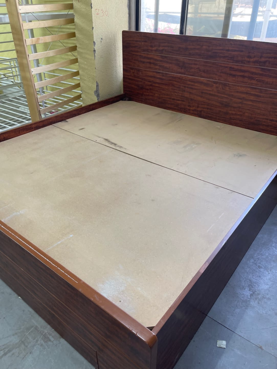 King Bed Frame with Headboard 3