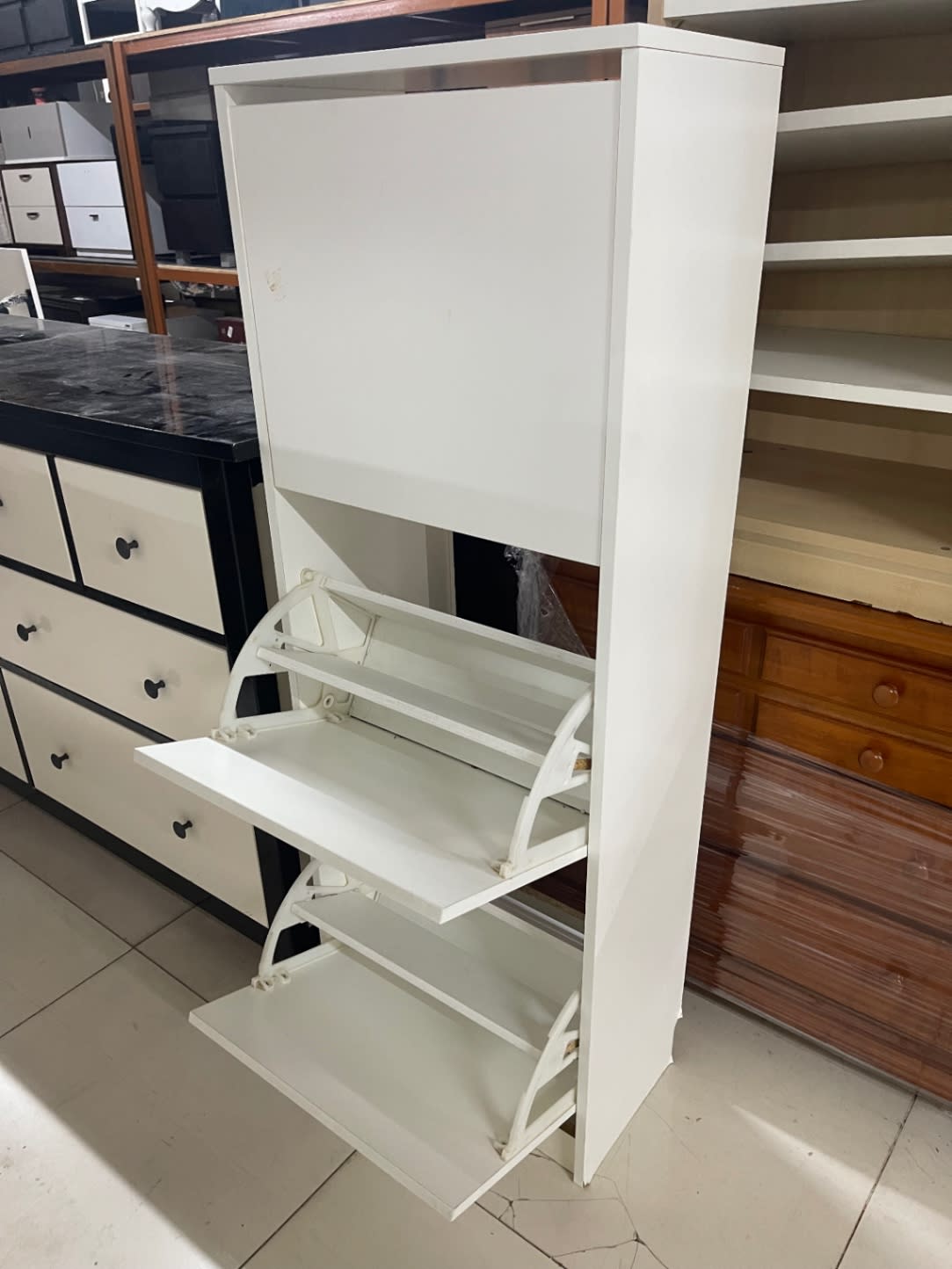 3-Door Flip-Down Shoe Rack