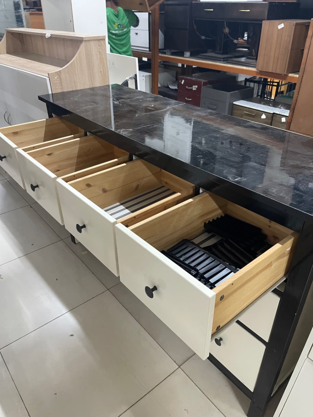 Multi-Drawer Dresser 3
