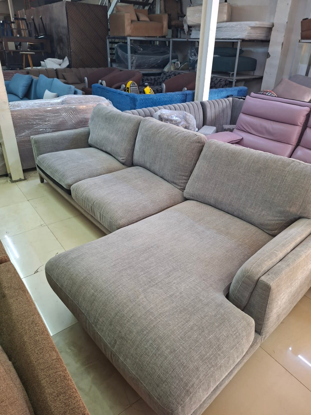 L-Shape Sectional Sofa with Chaise