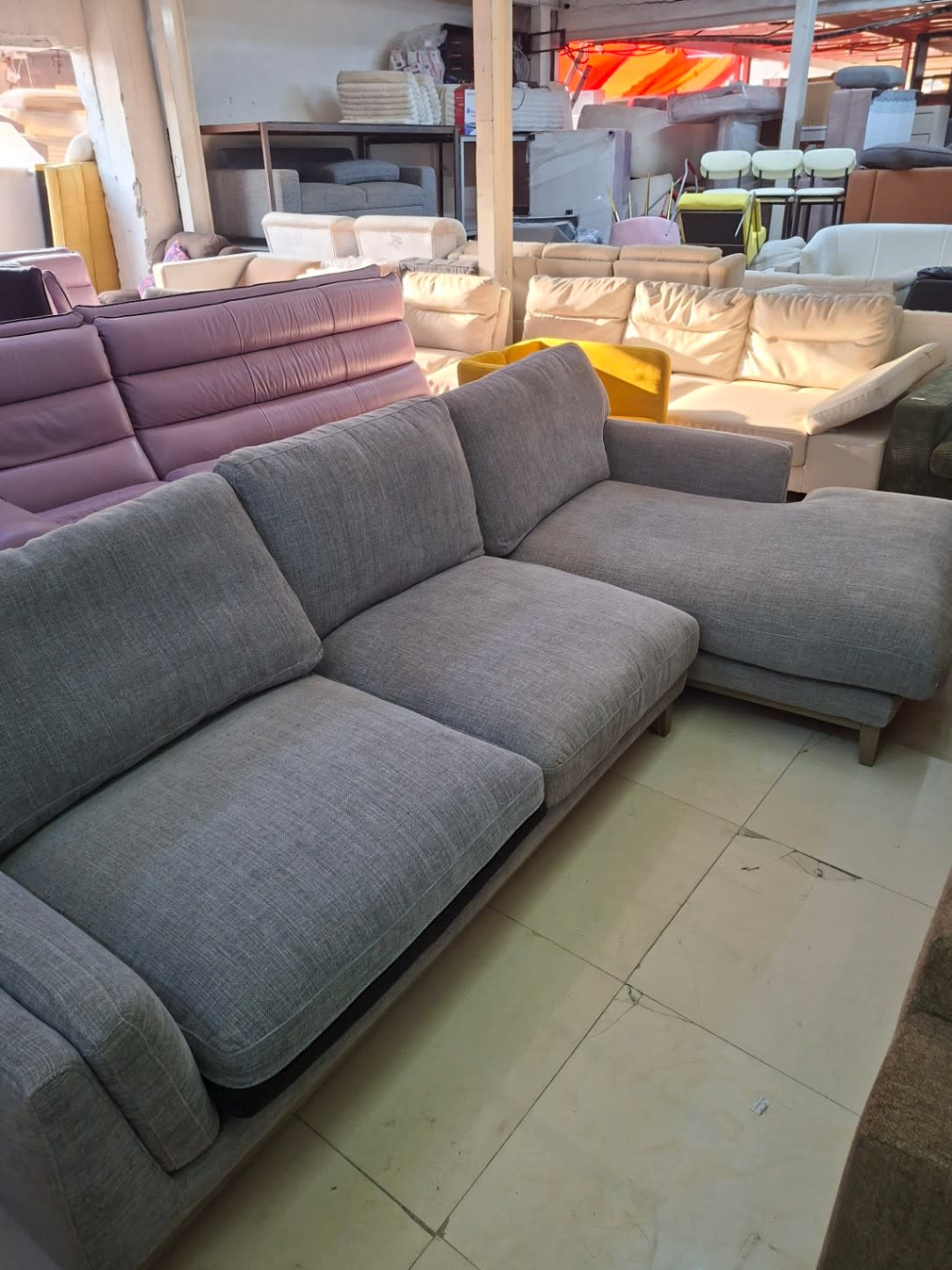 L-Shape Sectional Sofa with Chaise 2