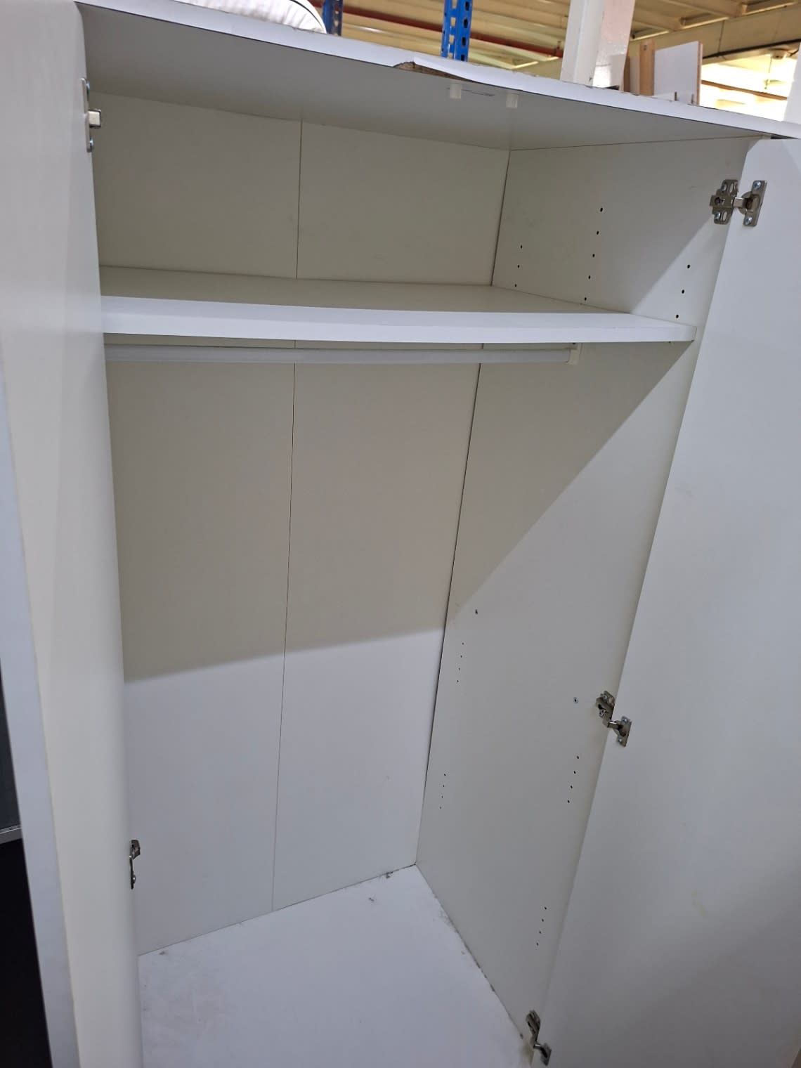 3-Door Wardrobe 2