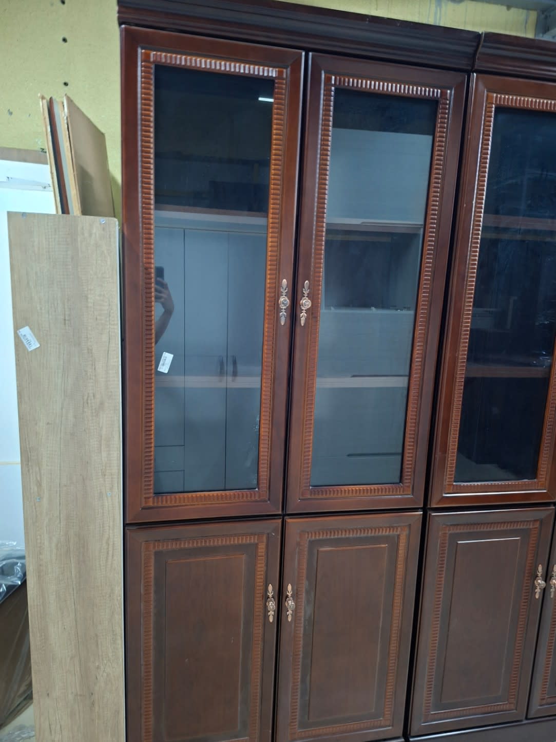 Glass-Door Display Cupboard 2