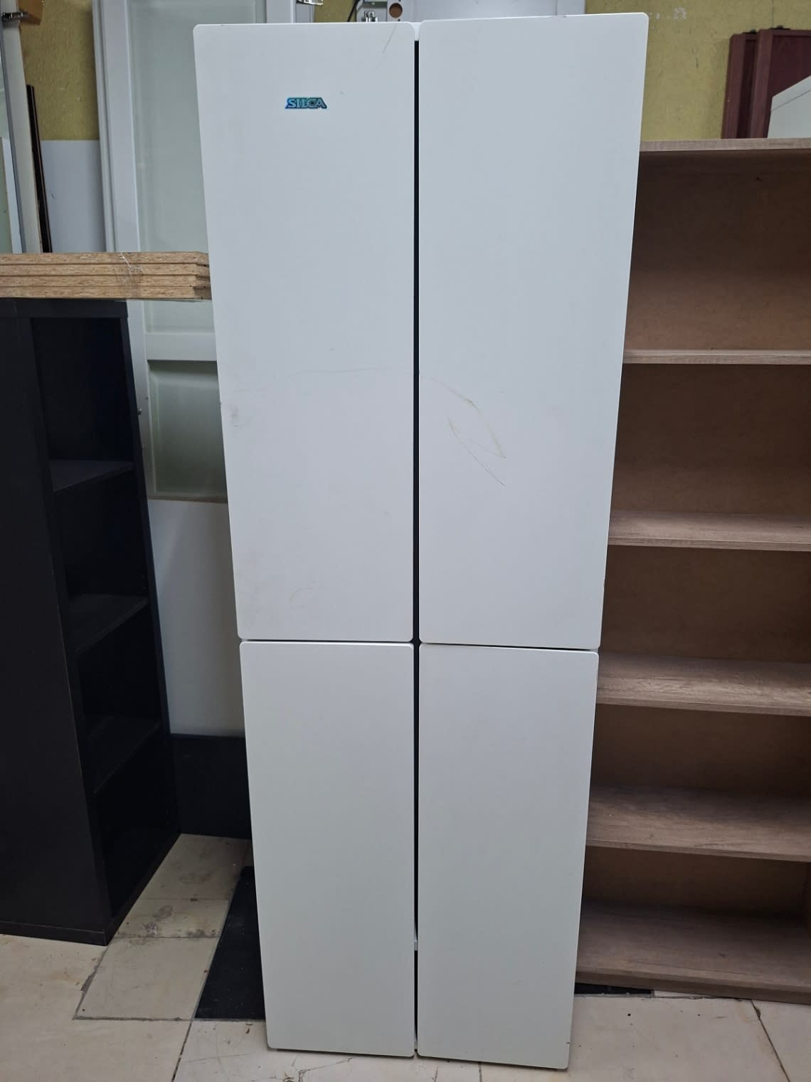 2-Door Wardrobe with Hanging Rail and Shelves