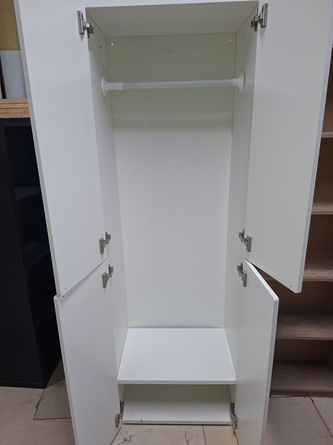 2-Door Wardrobe with Hanging Rail and Shelves 3