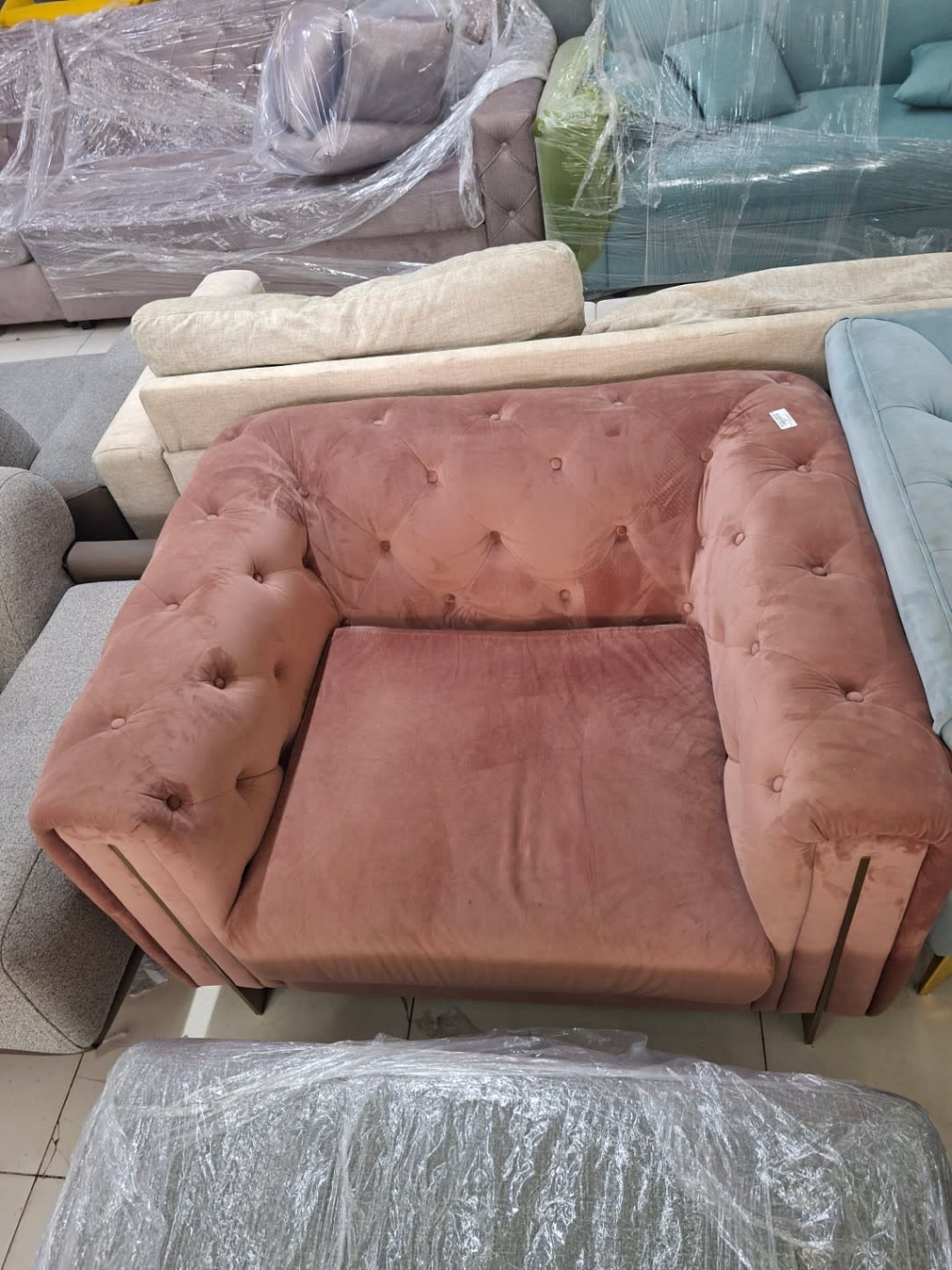 Tufted Accent Chair 3