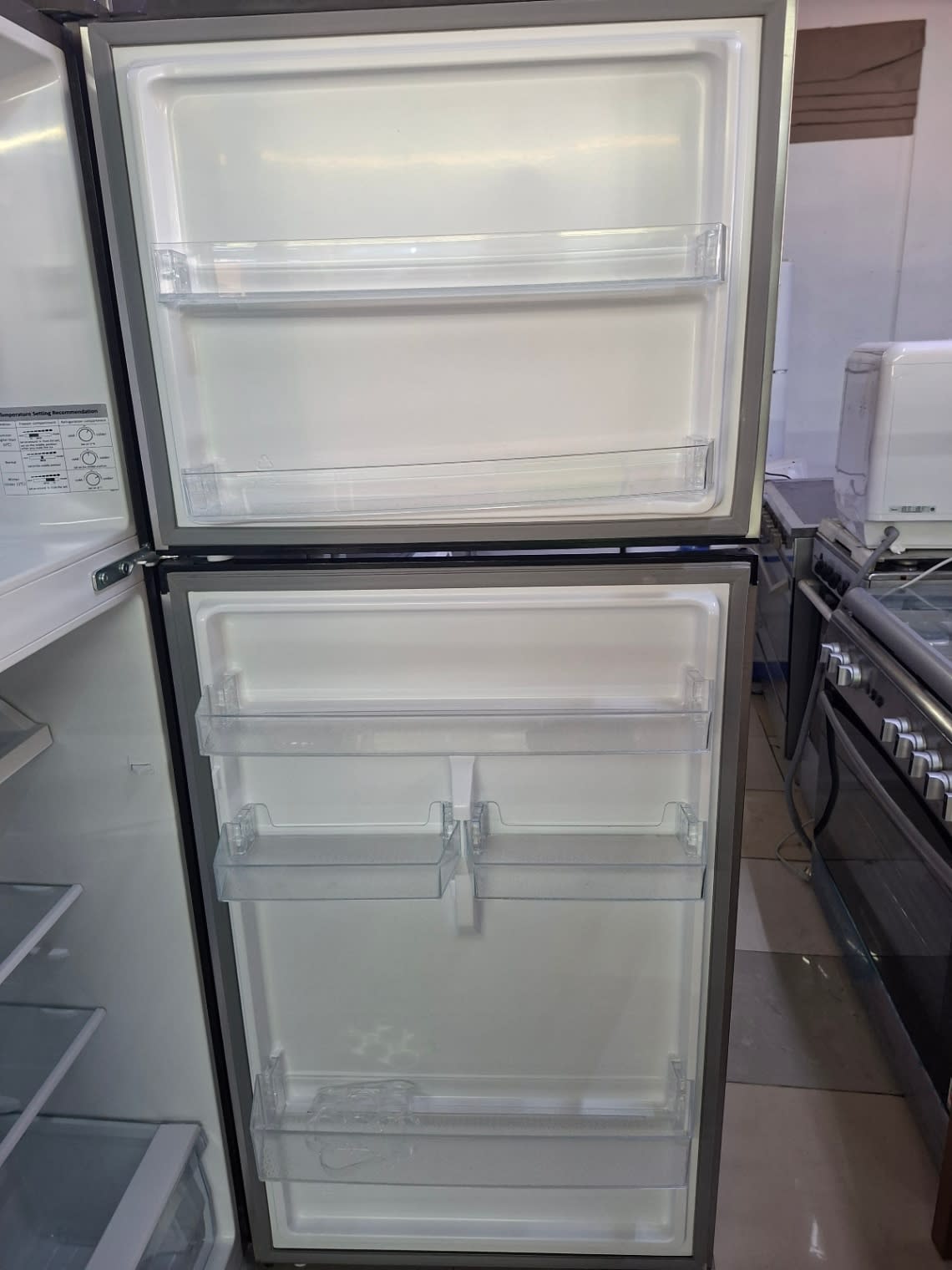 Top-Mount Freezer Refrigerator 3