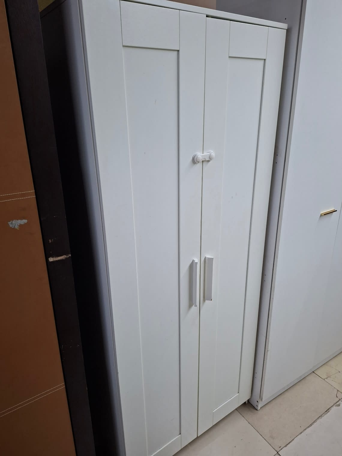 2-Door Wardrobe 3