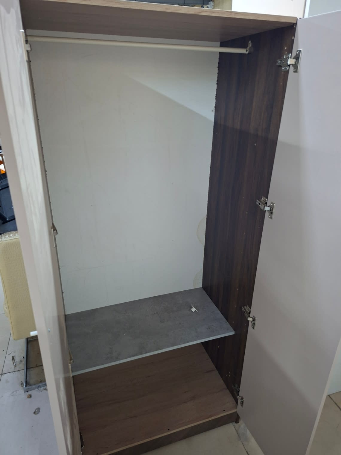 2-Door Mirrored Wardrobe 2