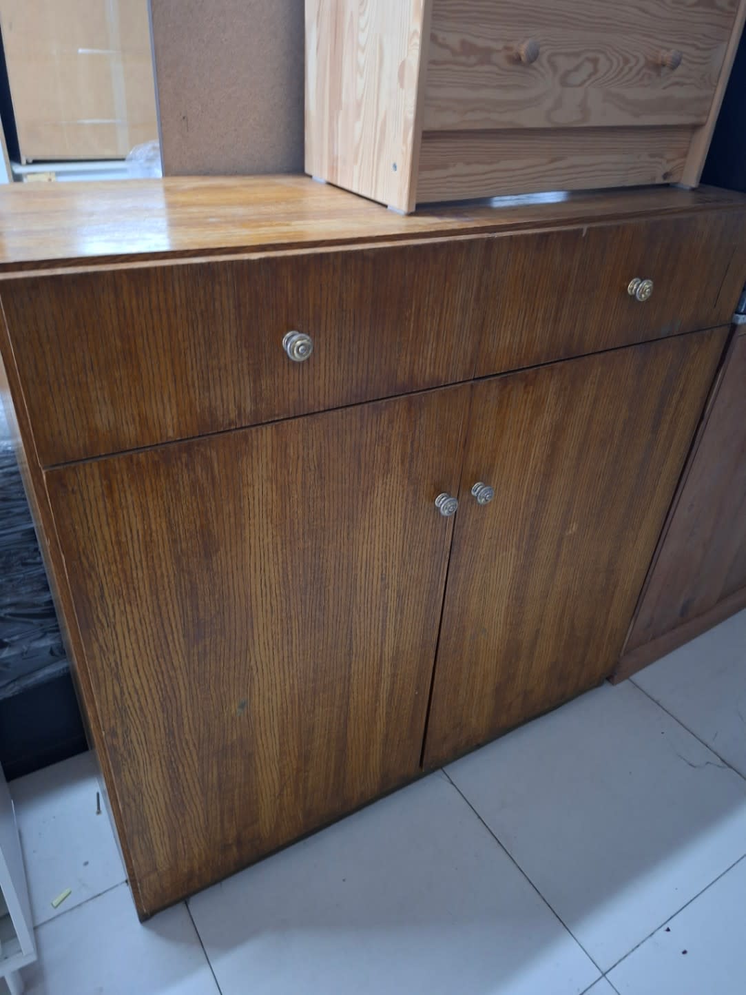 Shoe Cabinet with Drawers