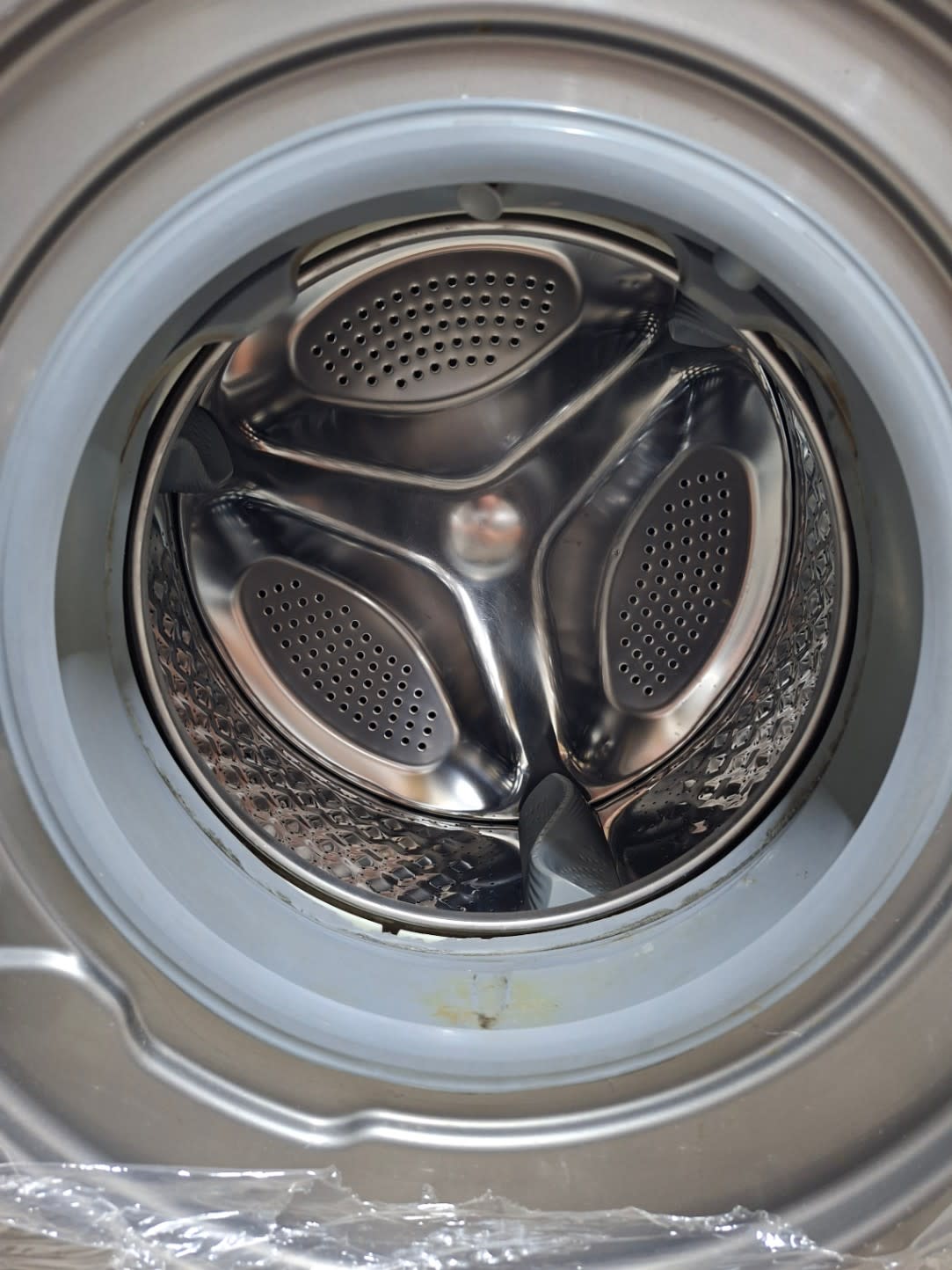 Front-Load Washing Machine 2