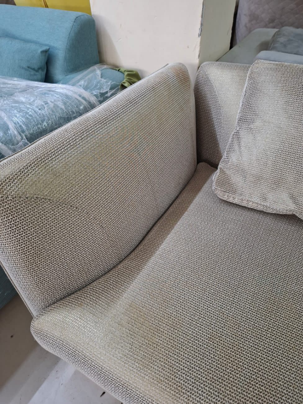 2-Seater Sofa with Gold Metal Frame 2