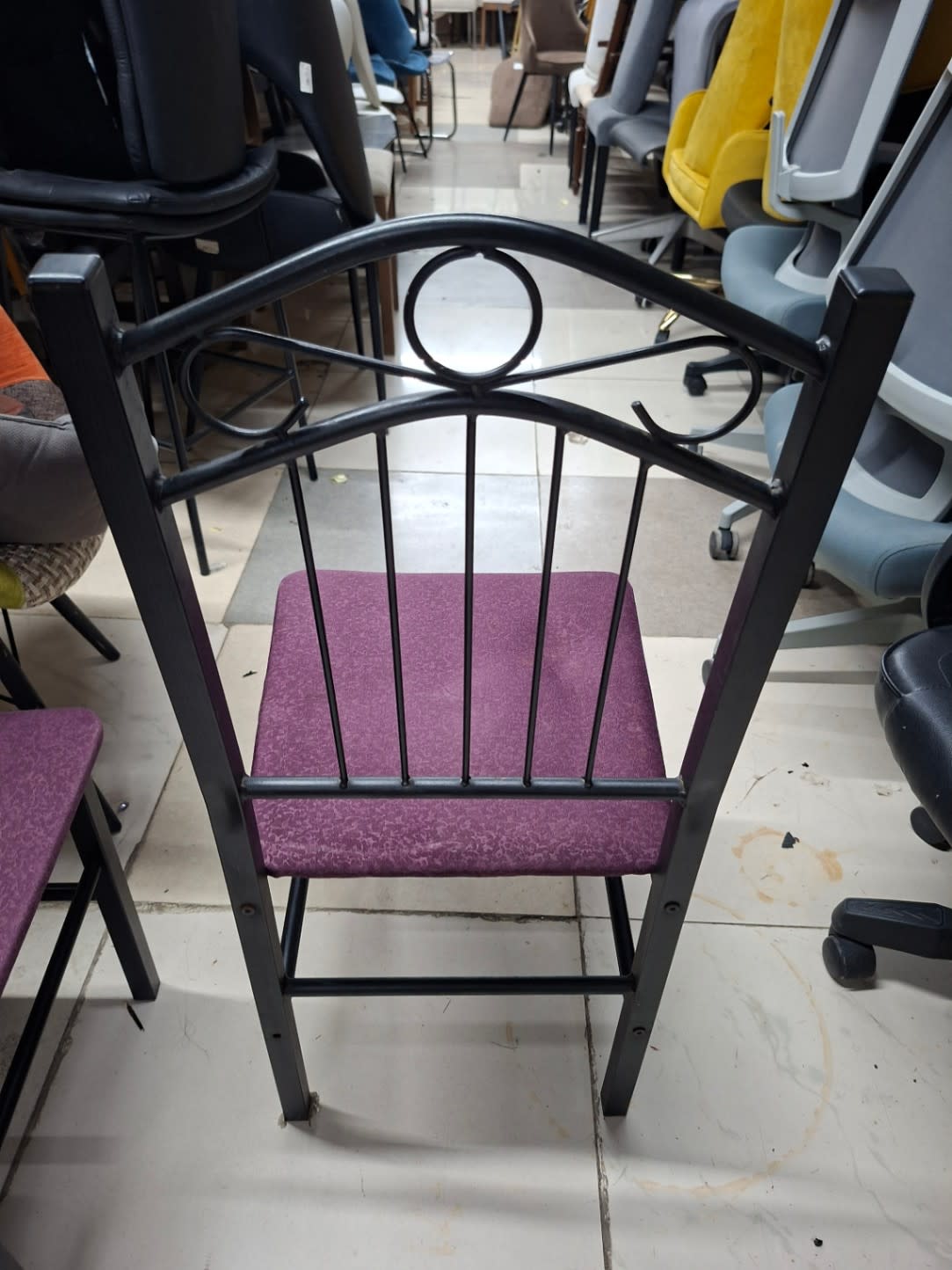 metal dining chair with an upholstered seat 3