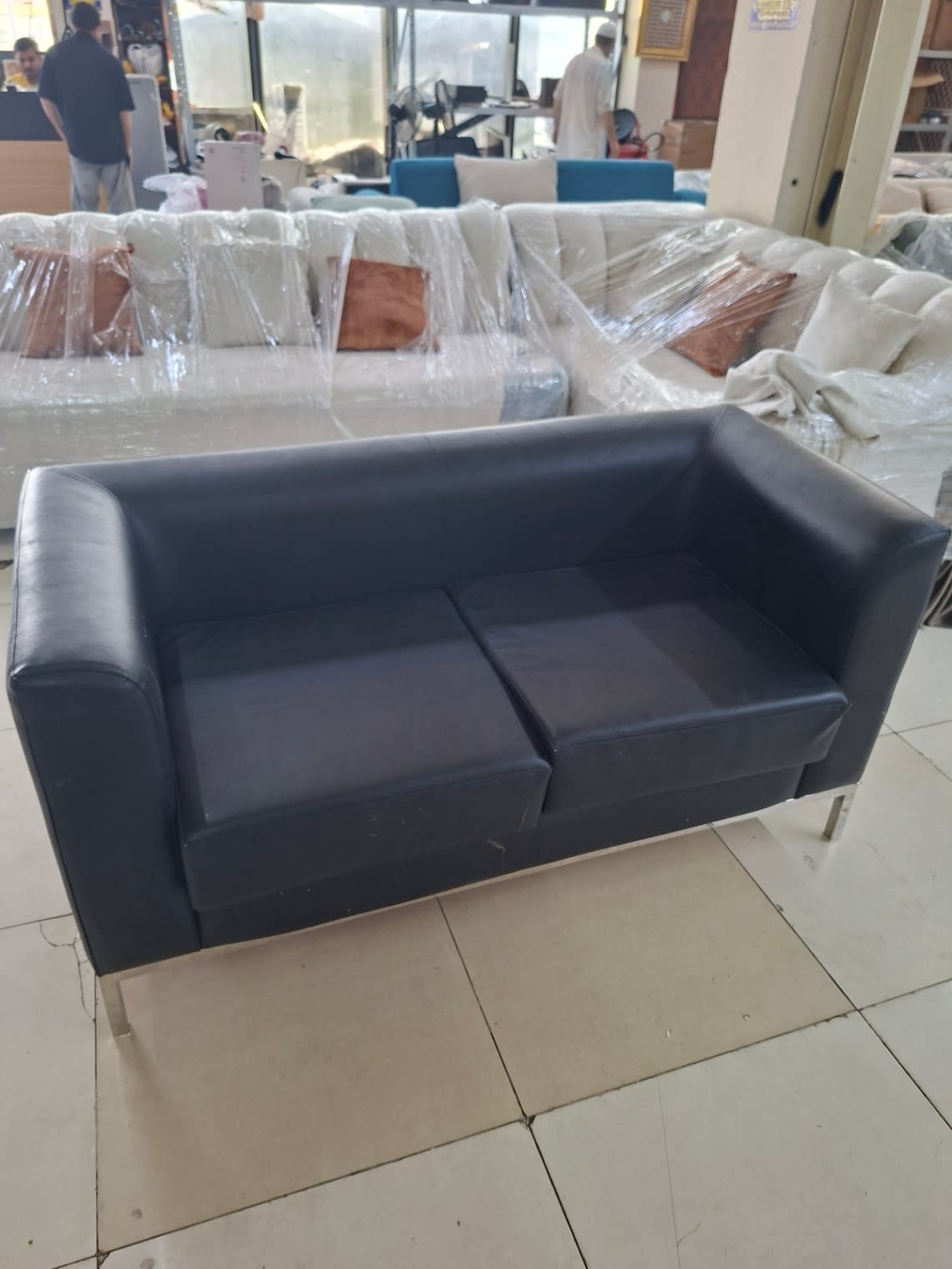2-SEATER SOFA