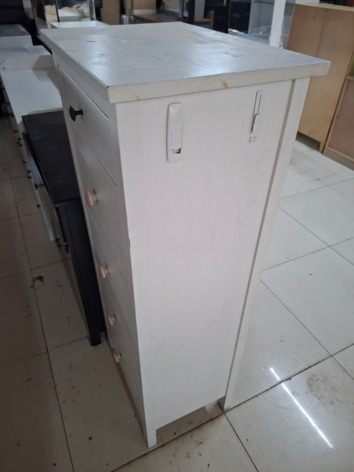CHEST DRAWER 3