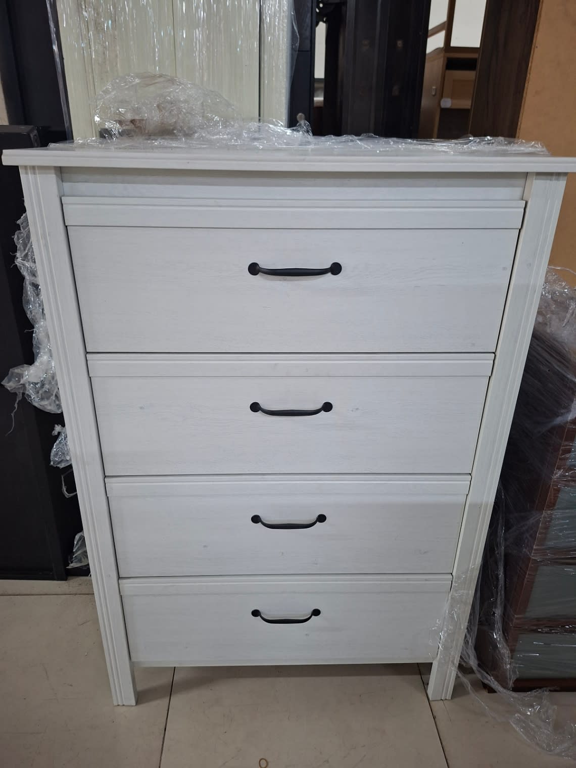 Chest of 4 Drawers