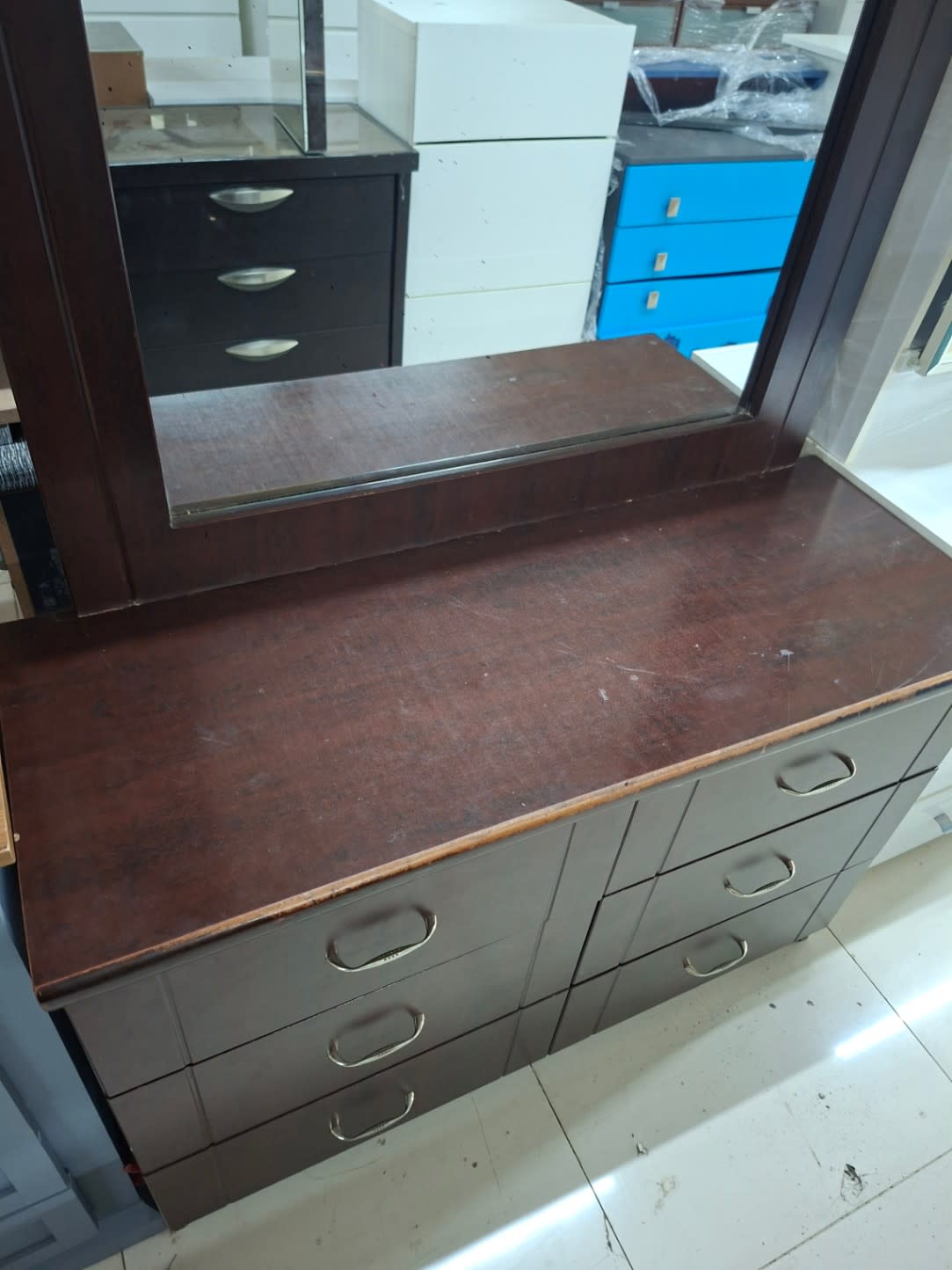 dressing table 3