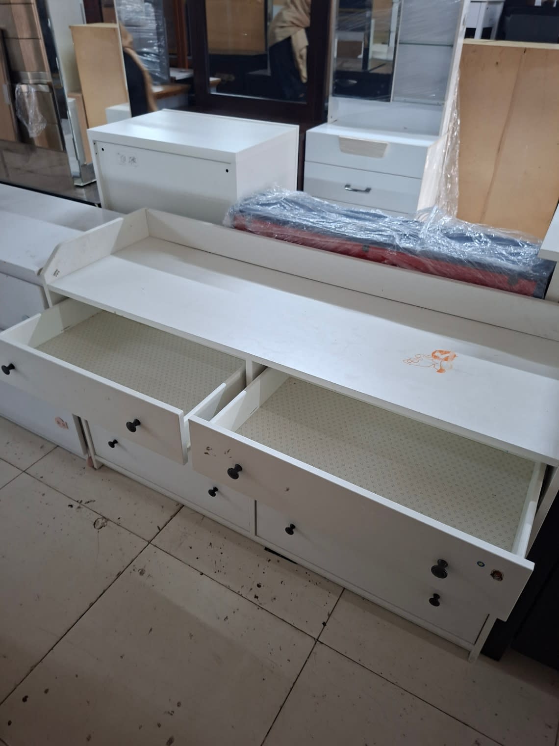chest drawer 2